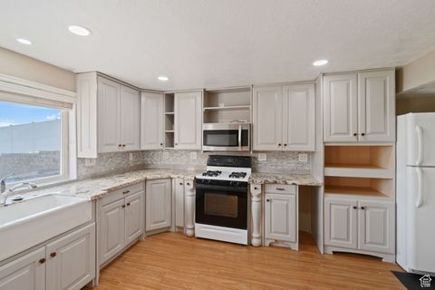 Tiny photo for 198 RIDGE RD, Orem, UT 84057 (MLS # 2095717)