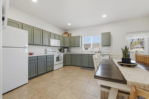 Tiny photo for 696 W 1960 N, Clinton, UT 84015 (MLS # 2184951)