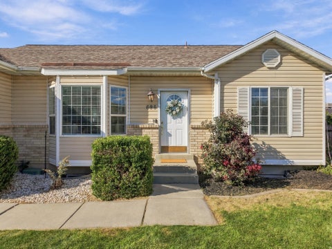 Tiny photo for 696 W 1960 N, Clinton, UT 84015 (MLS # 2184951)
