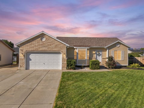 Photo of 696 W 1960 N, Clinton, UT 84015 (MLS # 2184951)