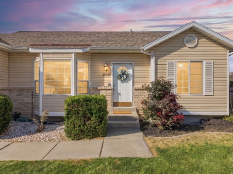 Tiny photo for 696 W 1960 N, Clinton, UT 84015 (MLS # 2184951)