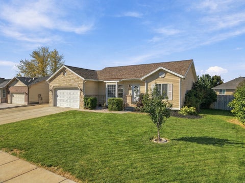 Tiny photo for 696 W 1960 N, Clinton, UT 84015 (MLS # 2184951)