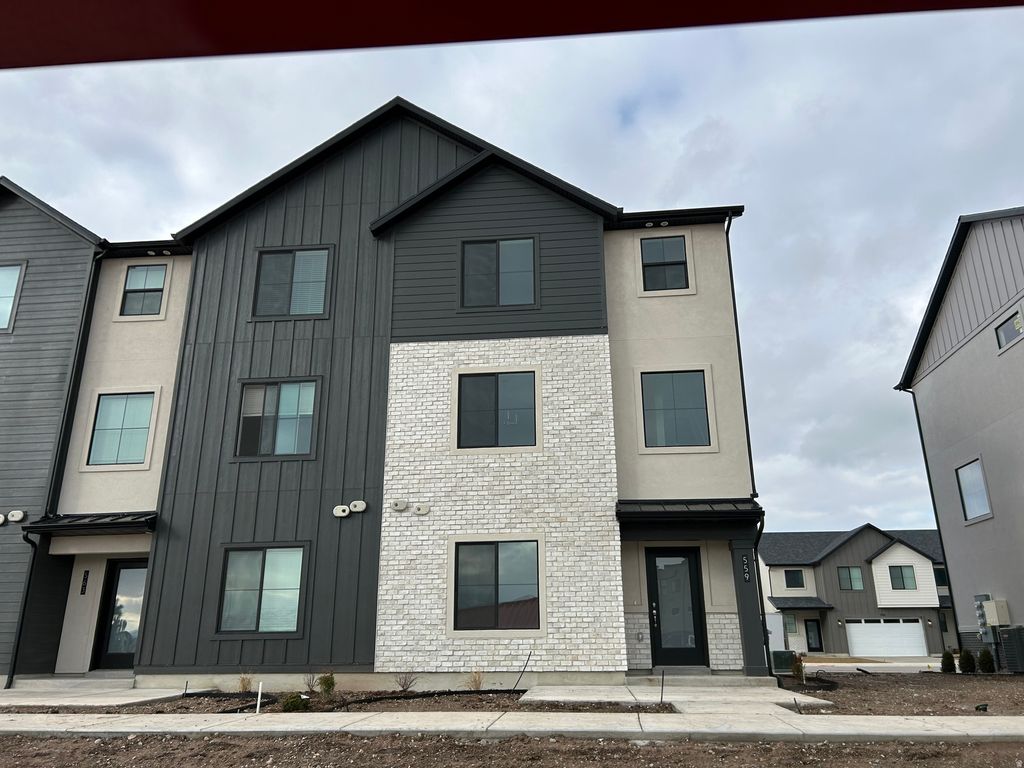 Photo of 2012 W 1150 S #1018, Payson, UT 84651 (MLS # 2153447)