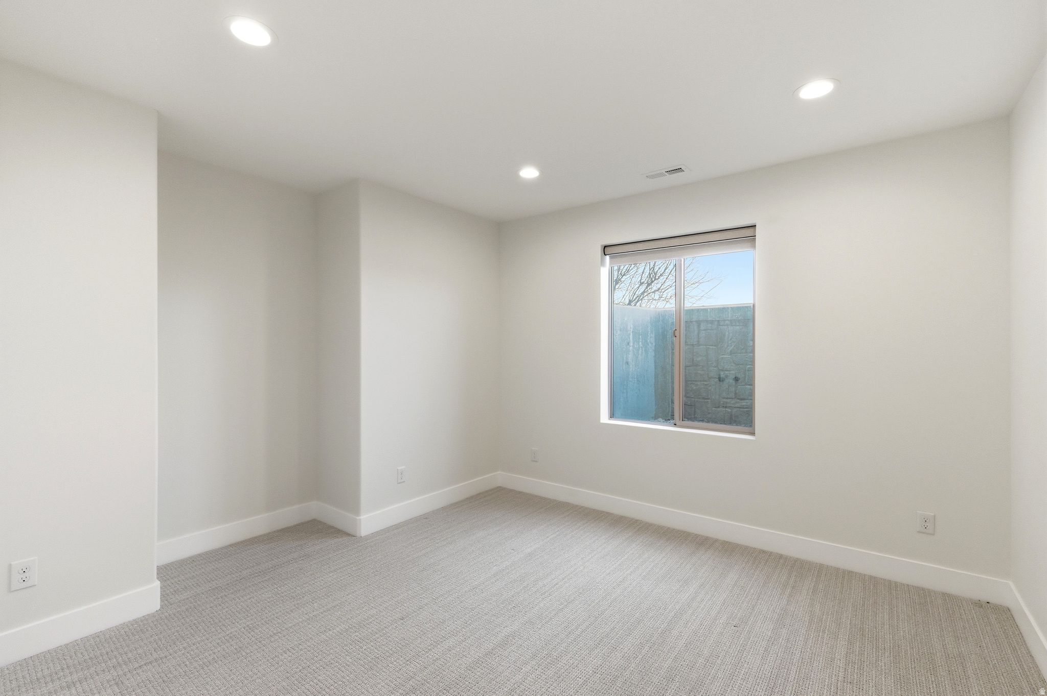 EAGLEPOINTE ESTATES - Residential