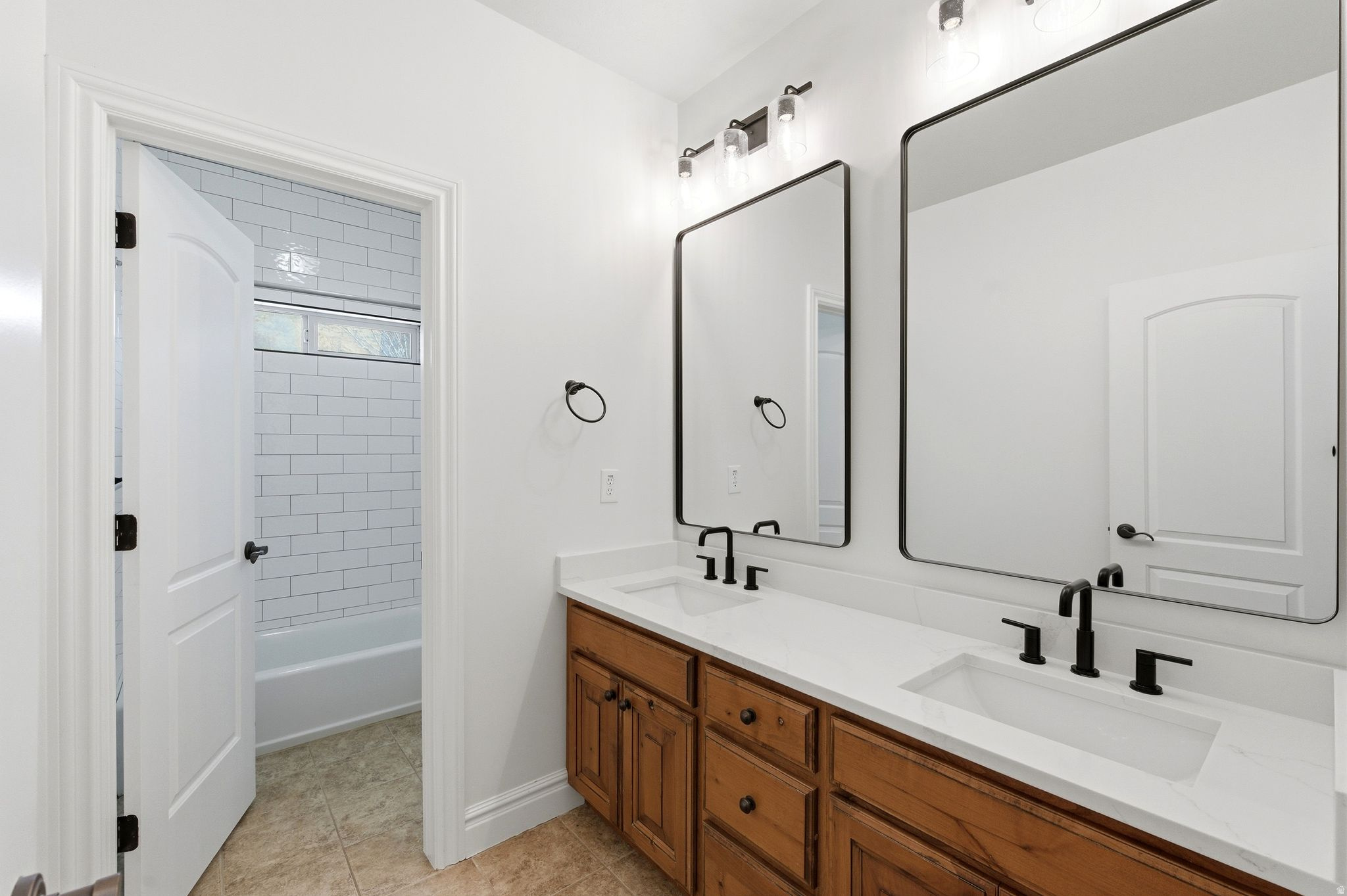 EAGLEPOINTE ESTATES - Residential