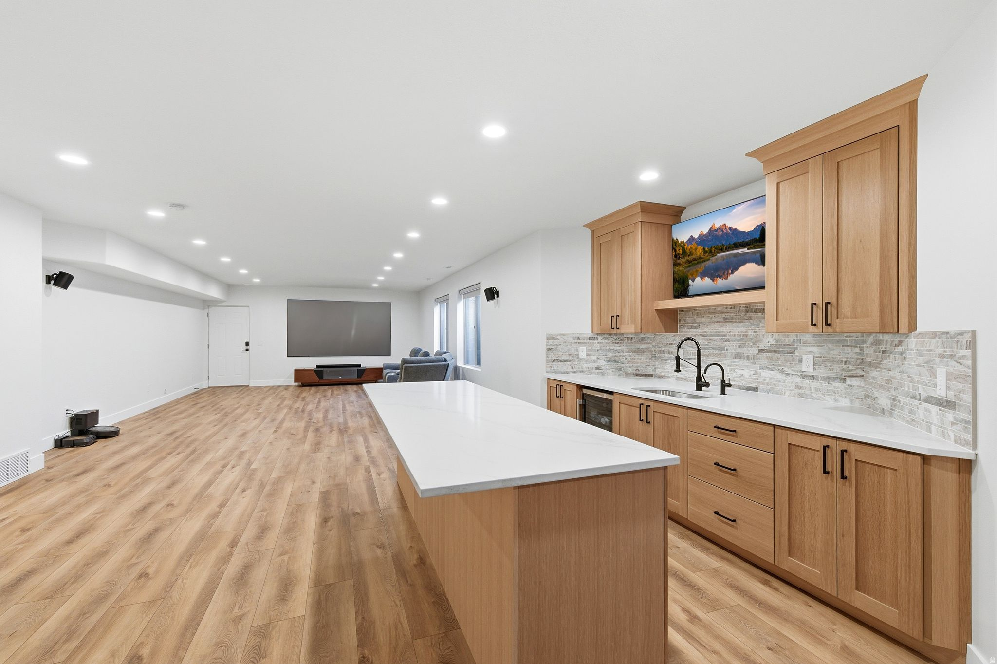 EAGLEPOINTE ESTATES - Residential