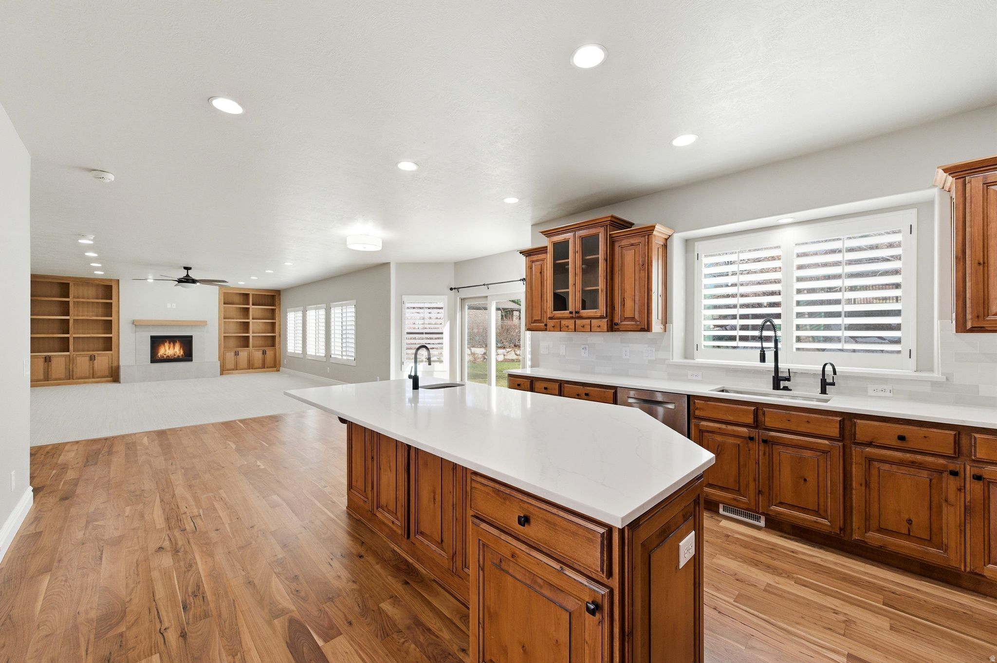 EAGLEPOINTE ESTATES - Residential