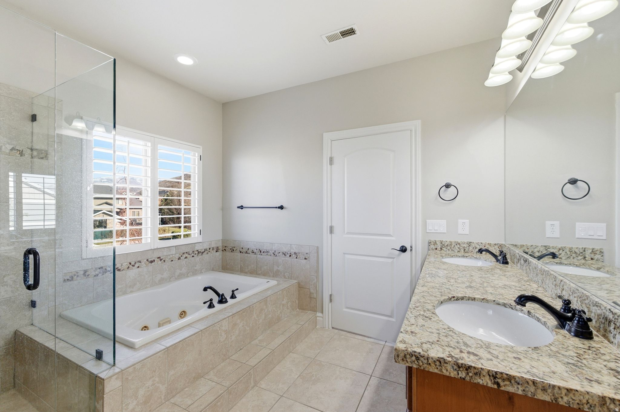 EAGLEPOINTE ESTATES - Residential