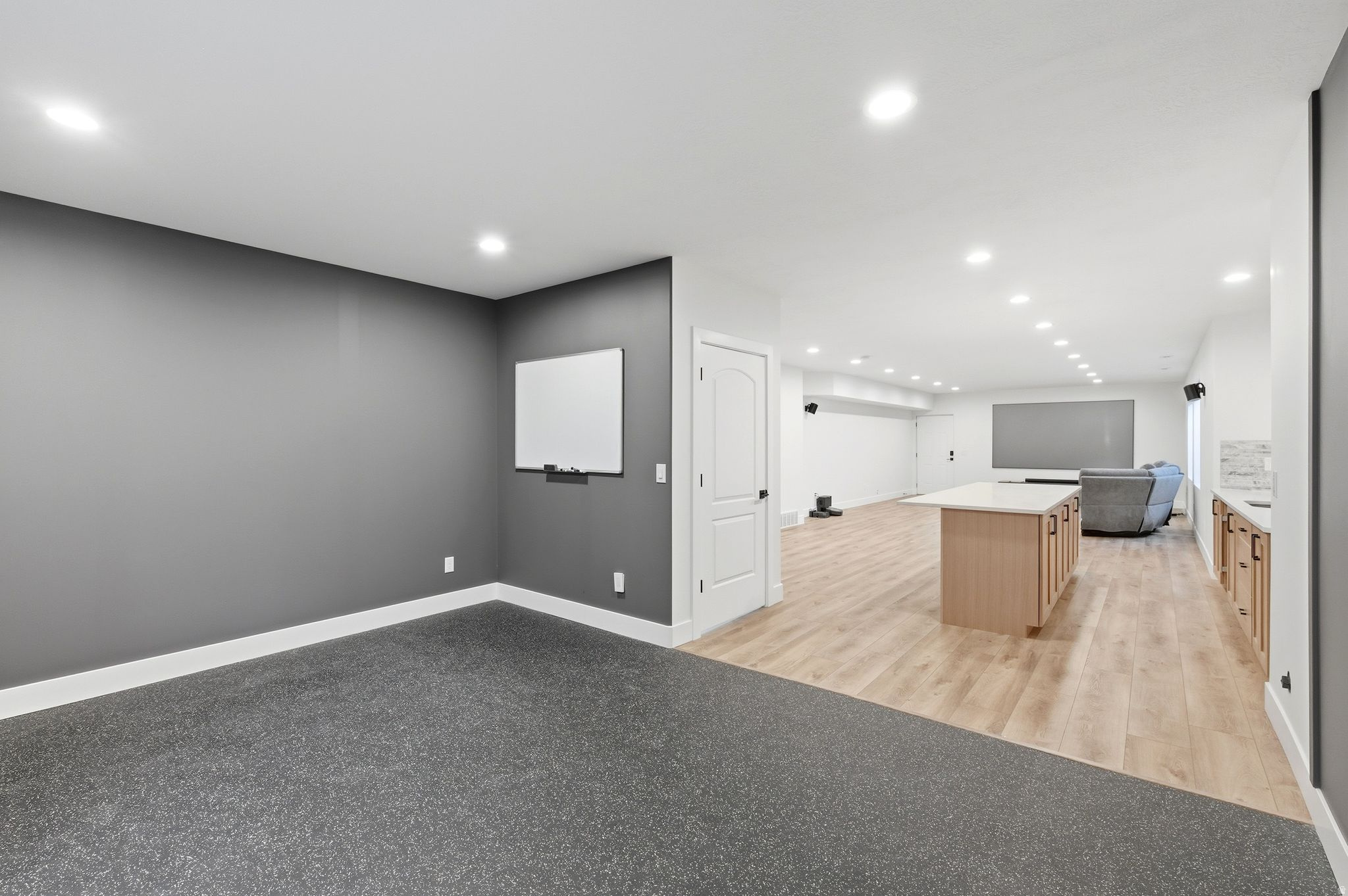 EAGLEPOINTE ESTATES - Residential