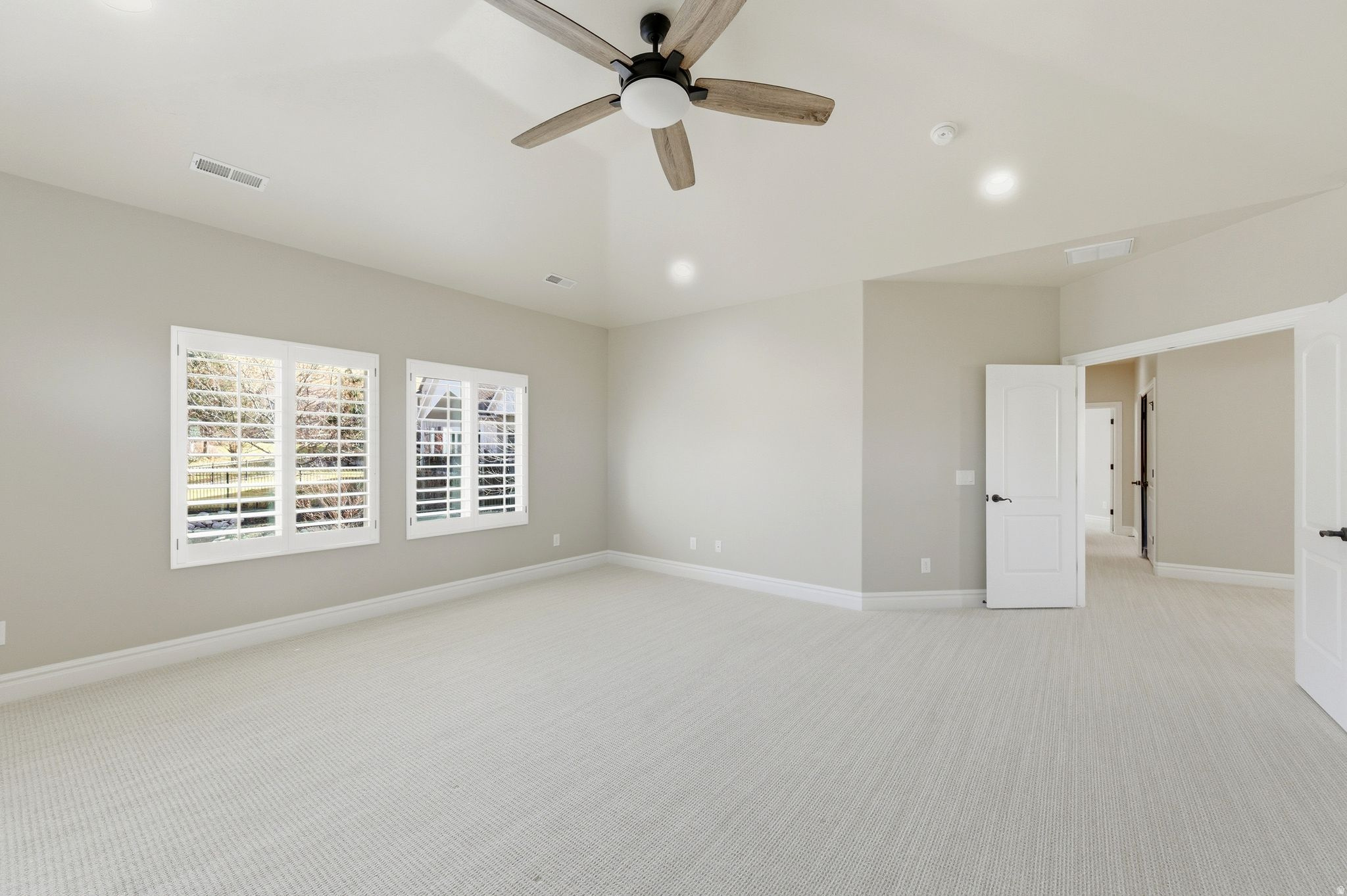 EAGLEPOINTE ESTATES - Residential