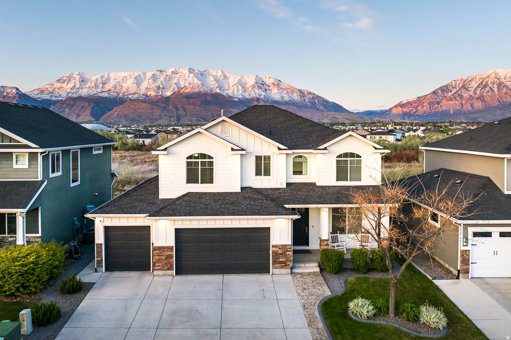 Photo of 92 N EDEN WAY, Vineyard, UT 84059 (MLS # 2154519)