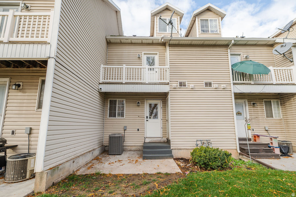 TOWNHOME ESTATES - Residential