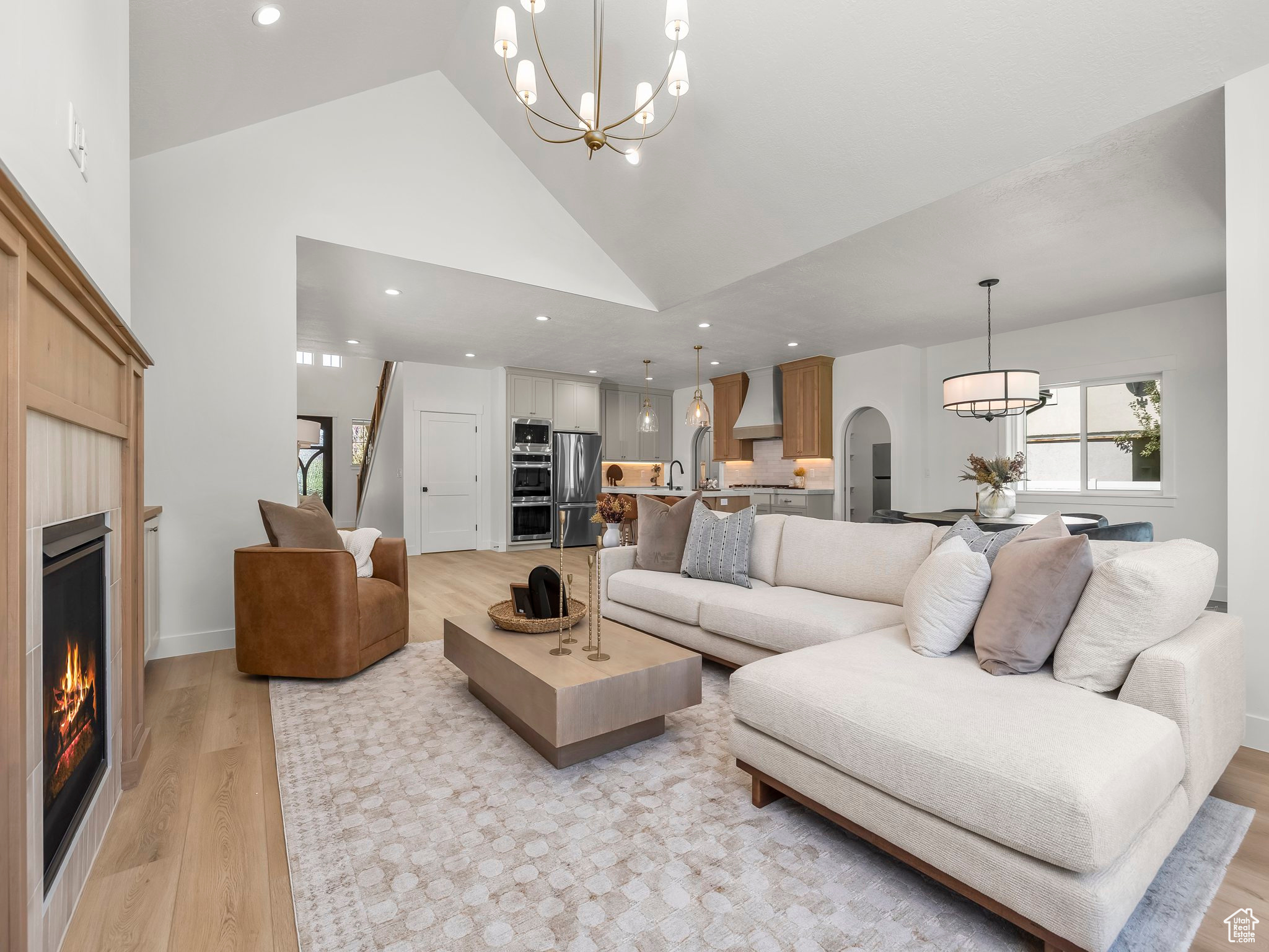 LAKEVIEW HILLS - Residential