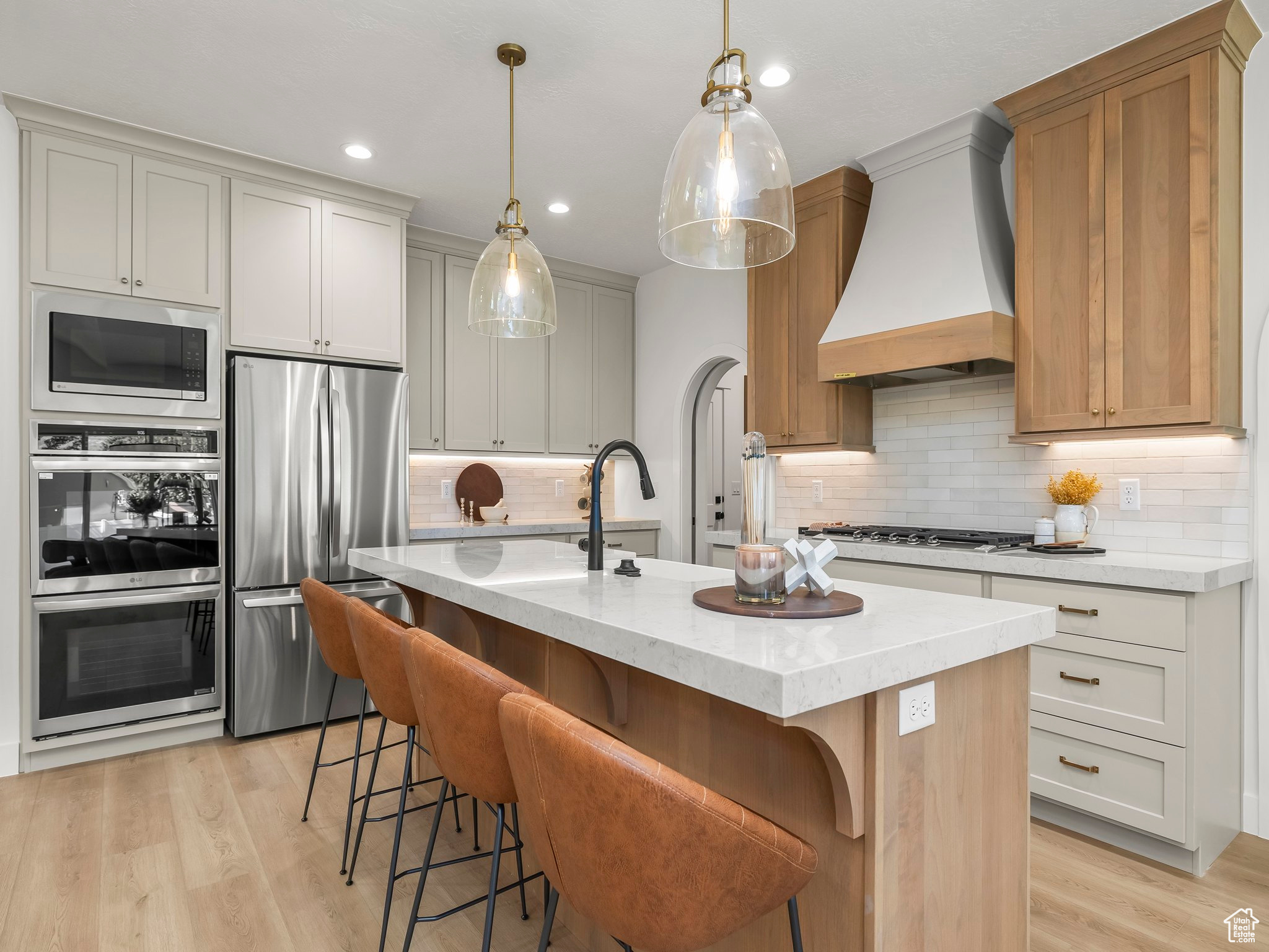 LAKEVIEW HILLS - Residential
