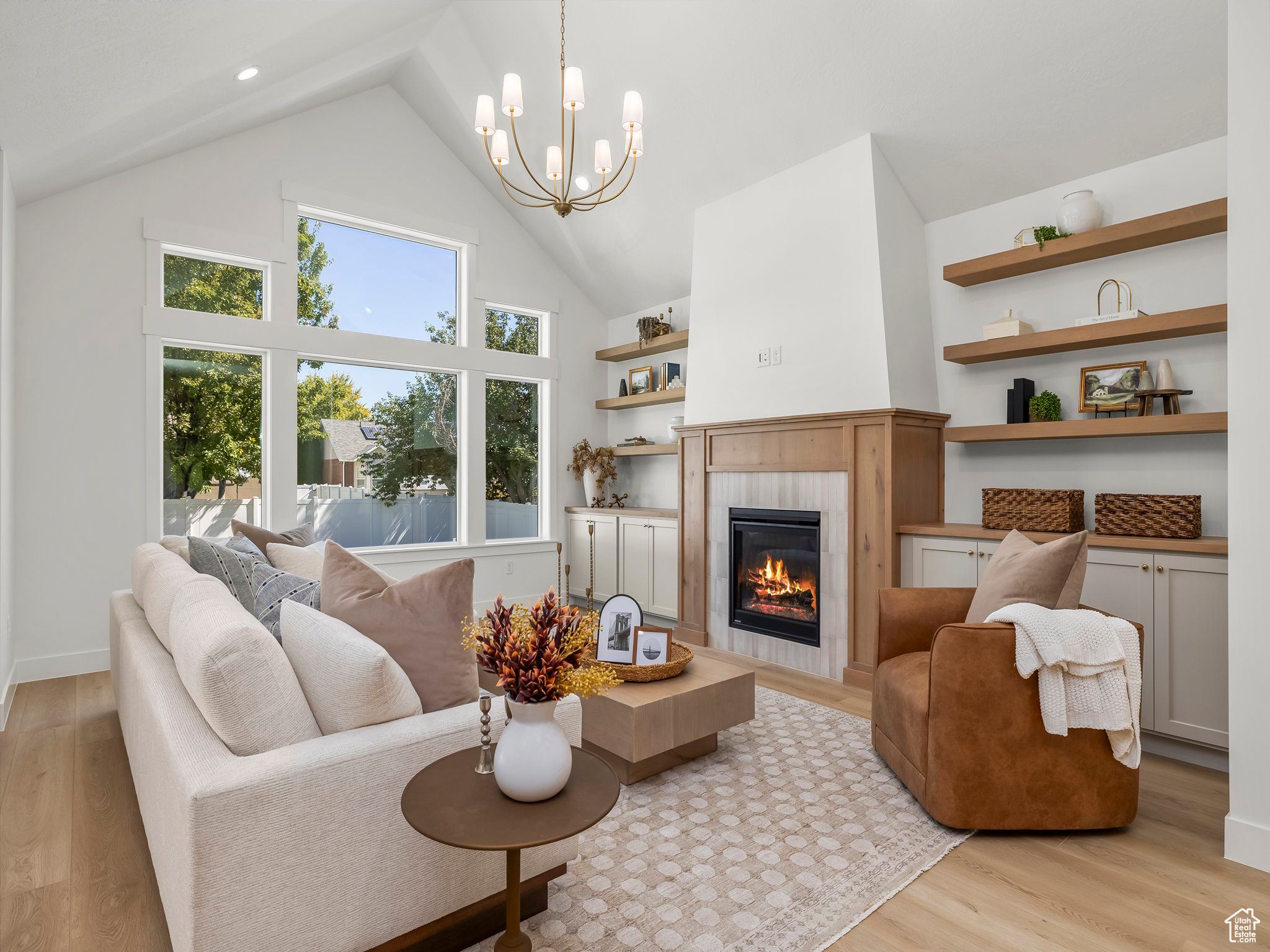 LAKEVIEW HILLS - Residential