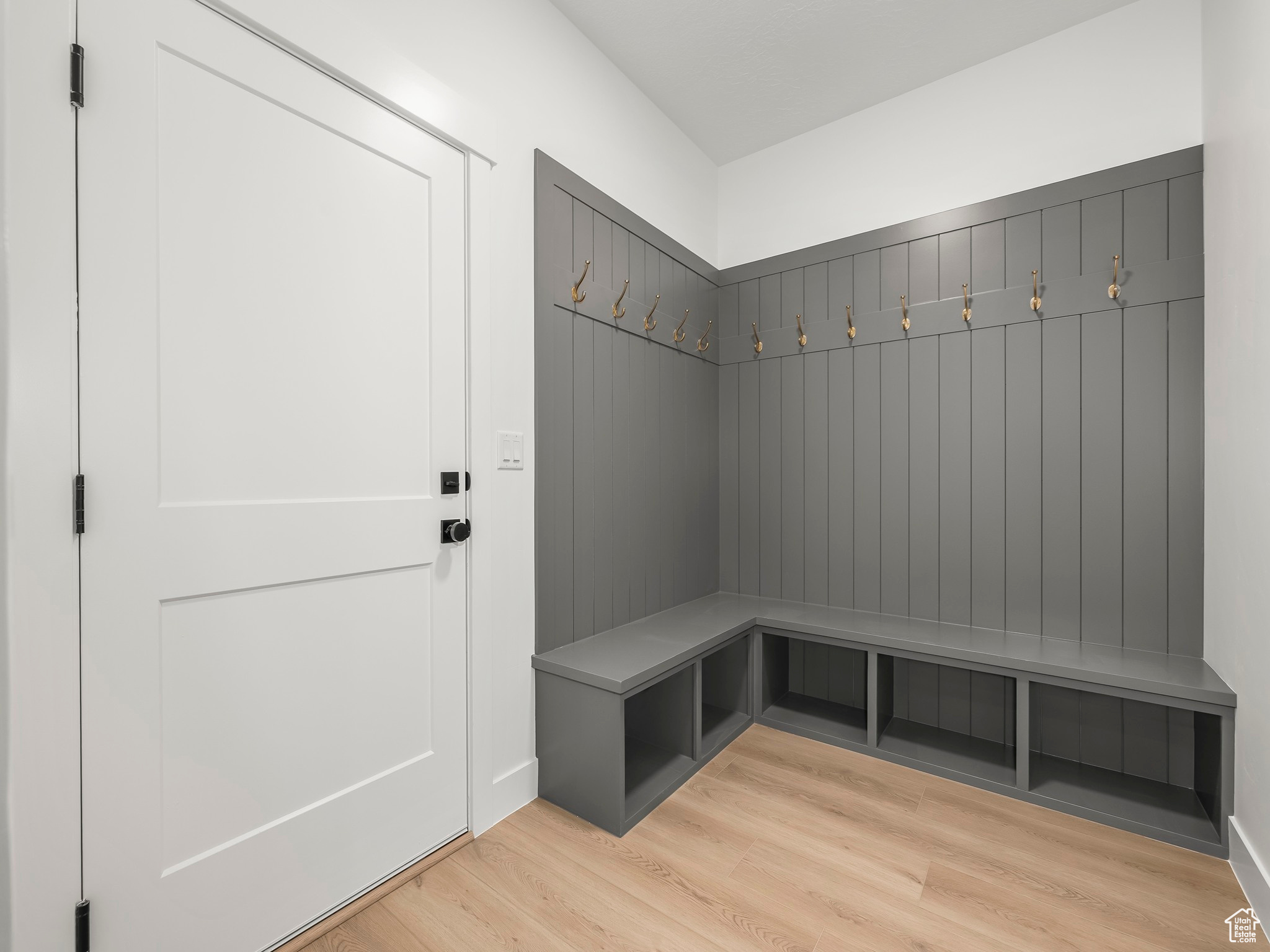 LAKEVIEW HILLS - Residential