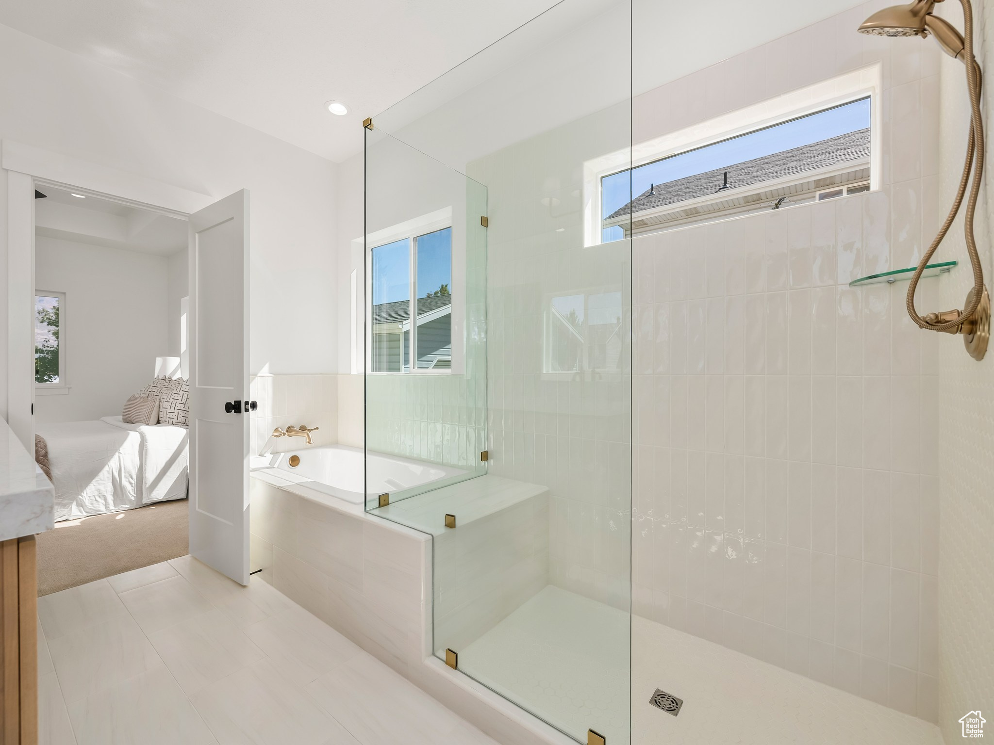 LAKEVIEW HILLS - Residential