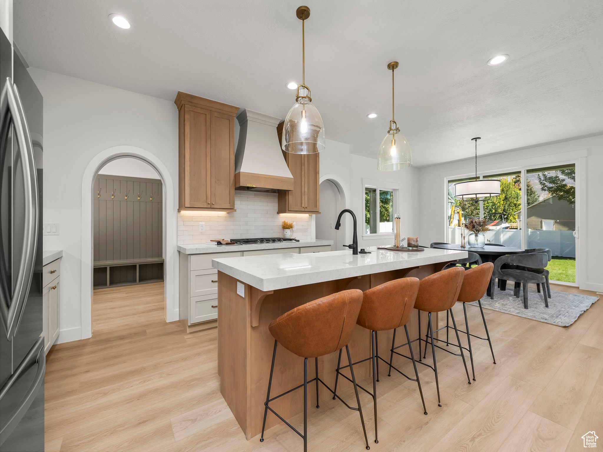 LAKEVIEW HILLS - Residential