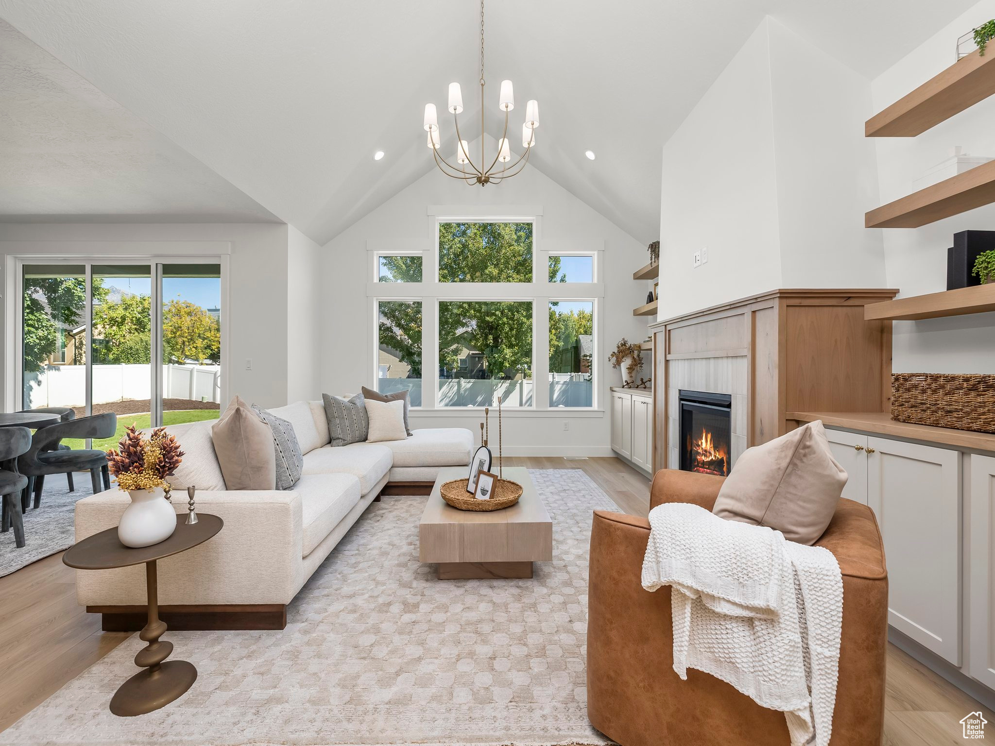 LAKEVIEW HILLS - Residential