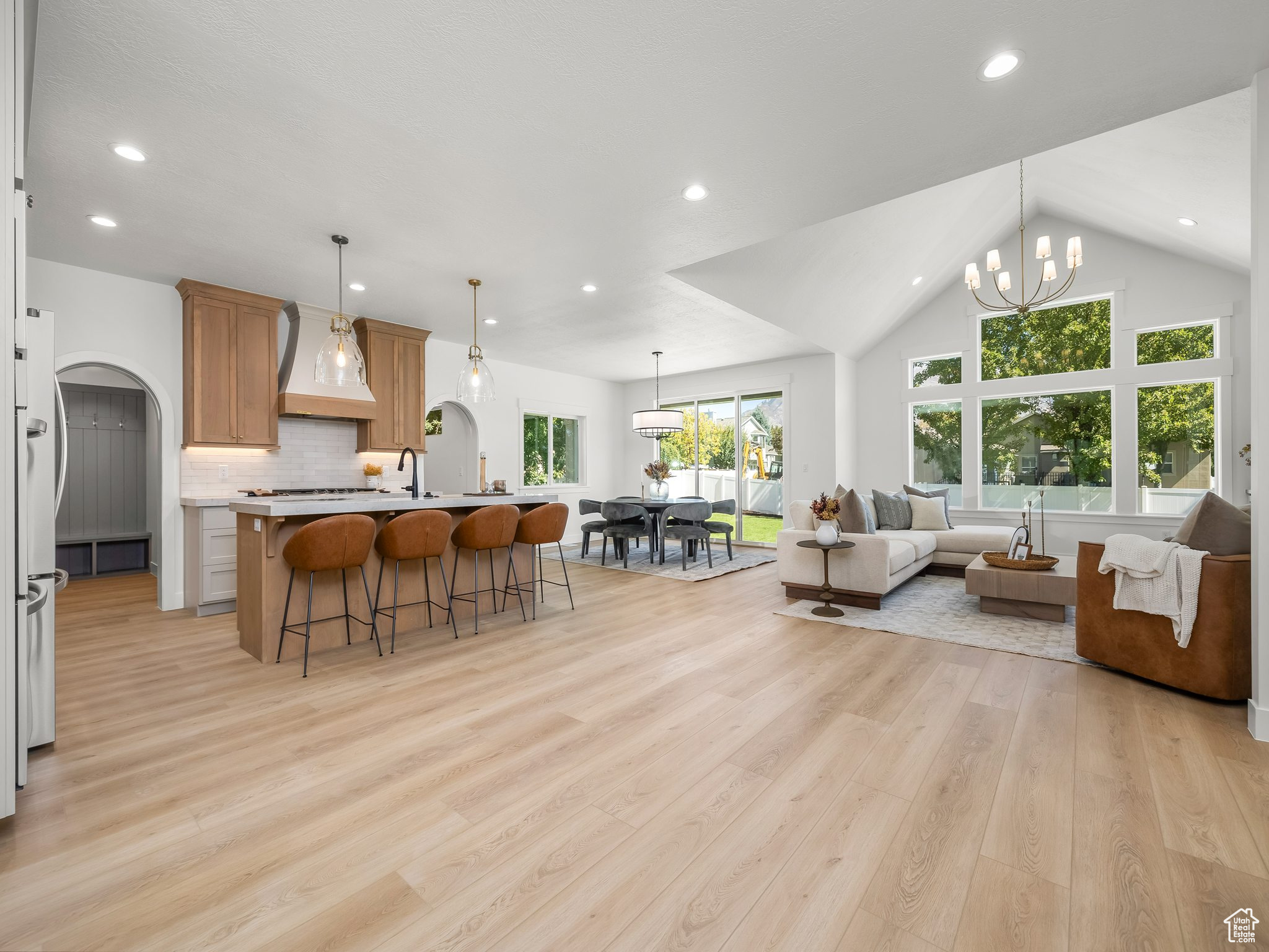 LAKEVIEW HILLS - Residential