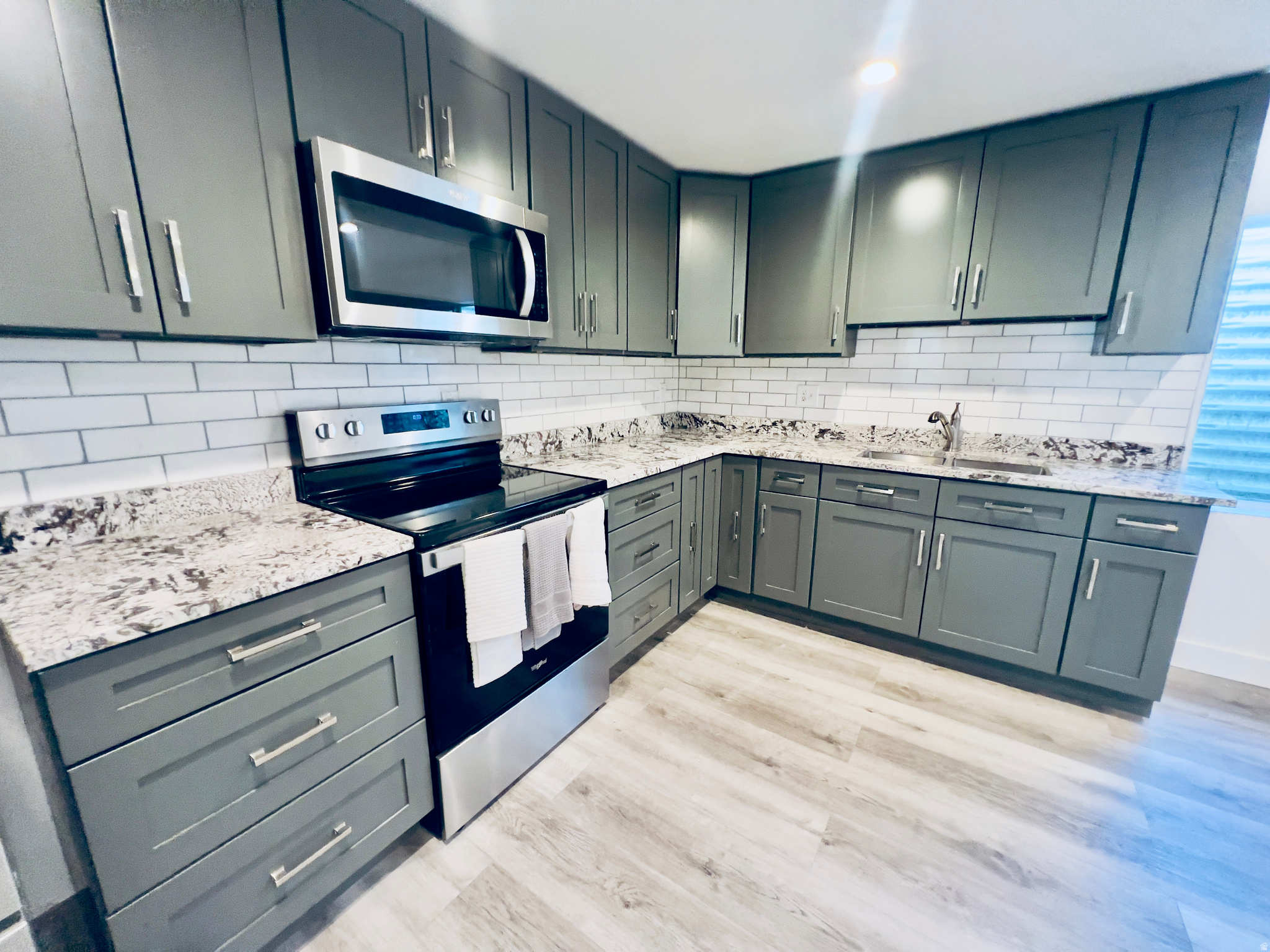 BRANDON PARK - Residential