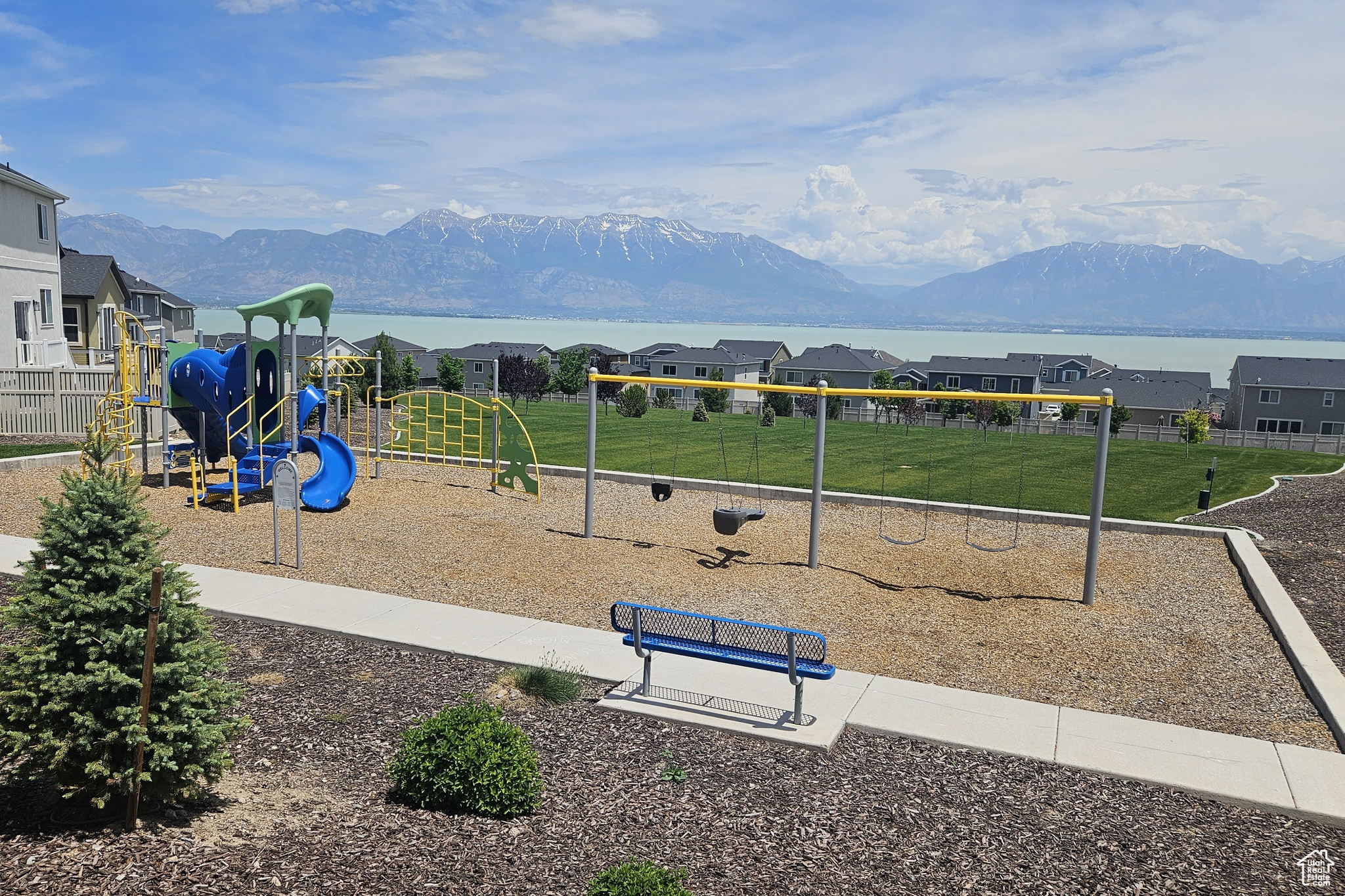 THE VILLAGE OF HAWKS RANCH - Residential