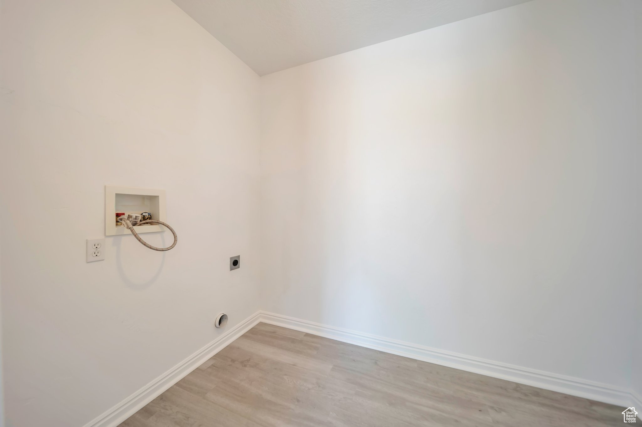 THE VILLAGE OF HAWKS RANCH - Residential