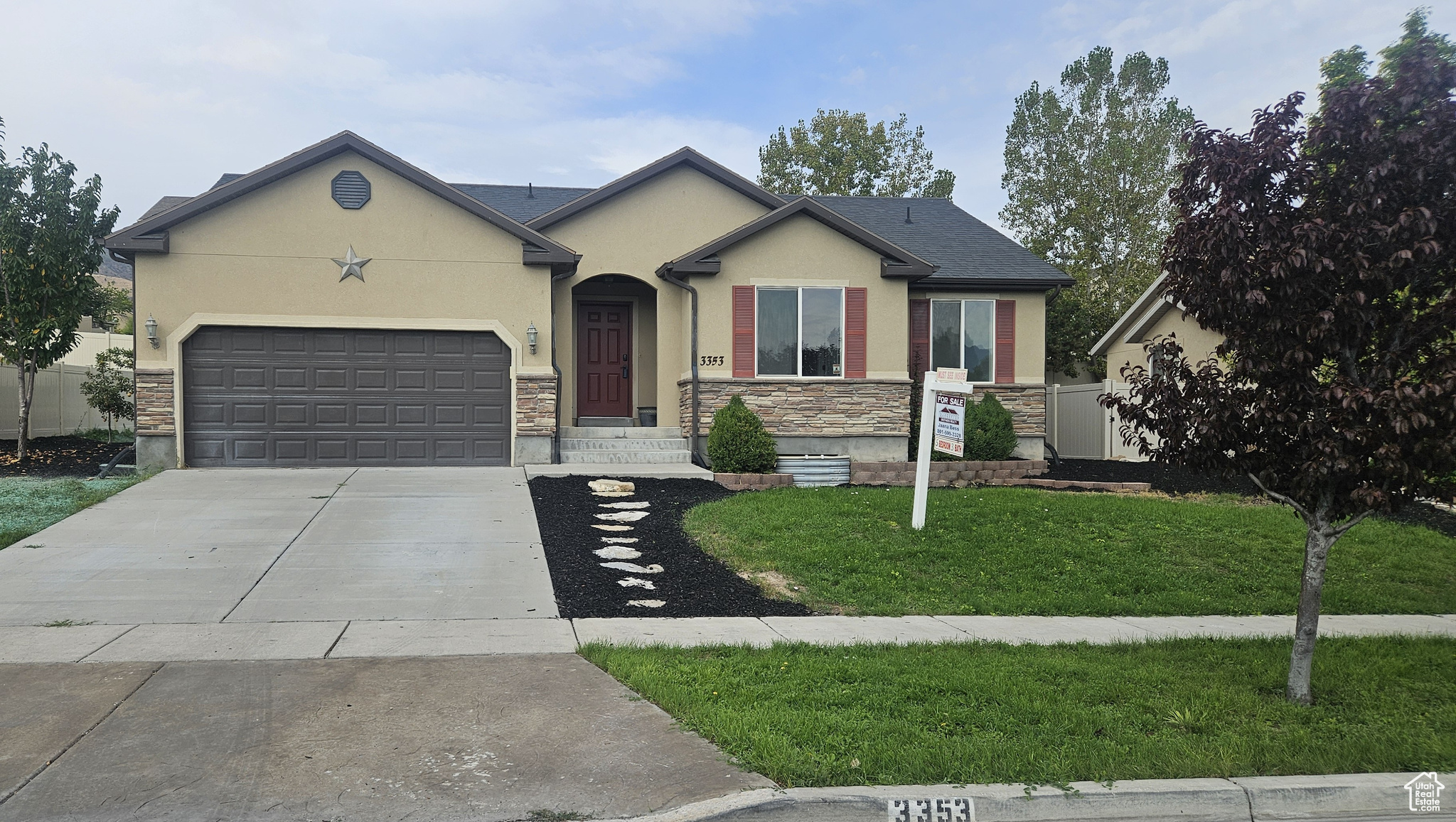 THE VILLAGE OF HAWKS RANCH - Residential