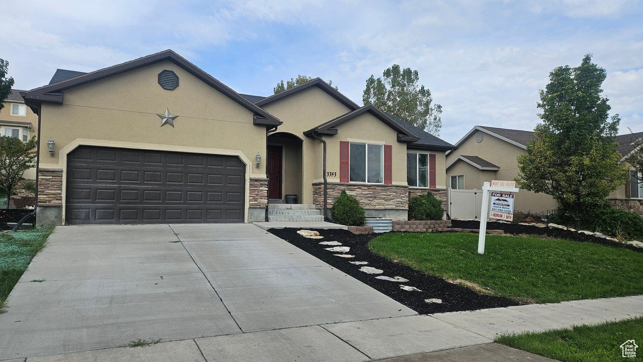 THE VILLAGE OF HAWKS RANCH - Residential