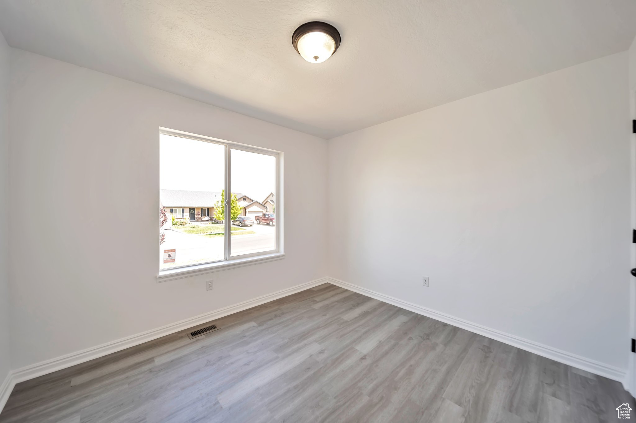 THE VILLAGE OF HAWKS RANCH - Residential