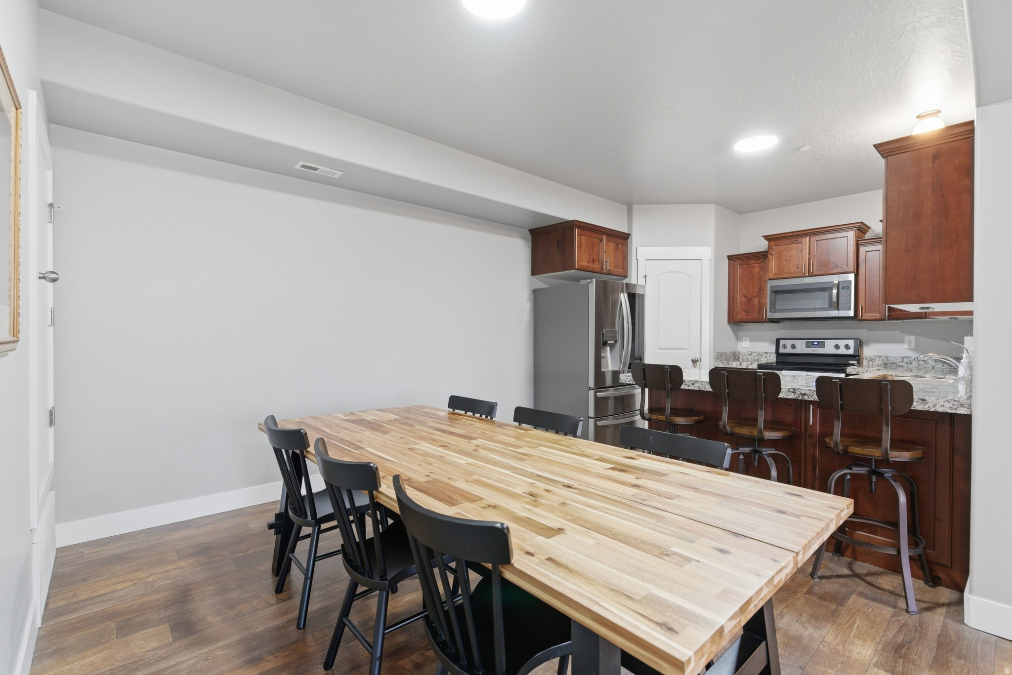 HILLCREST CONDO - Residential