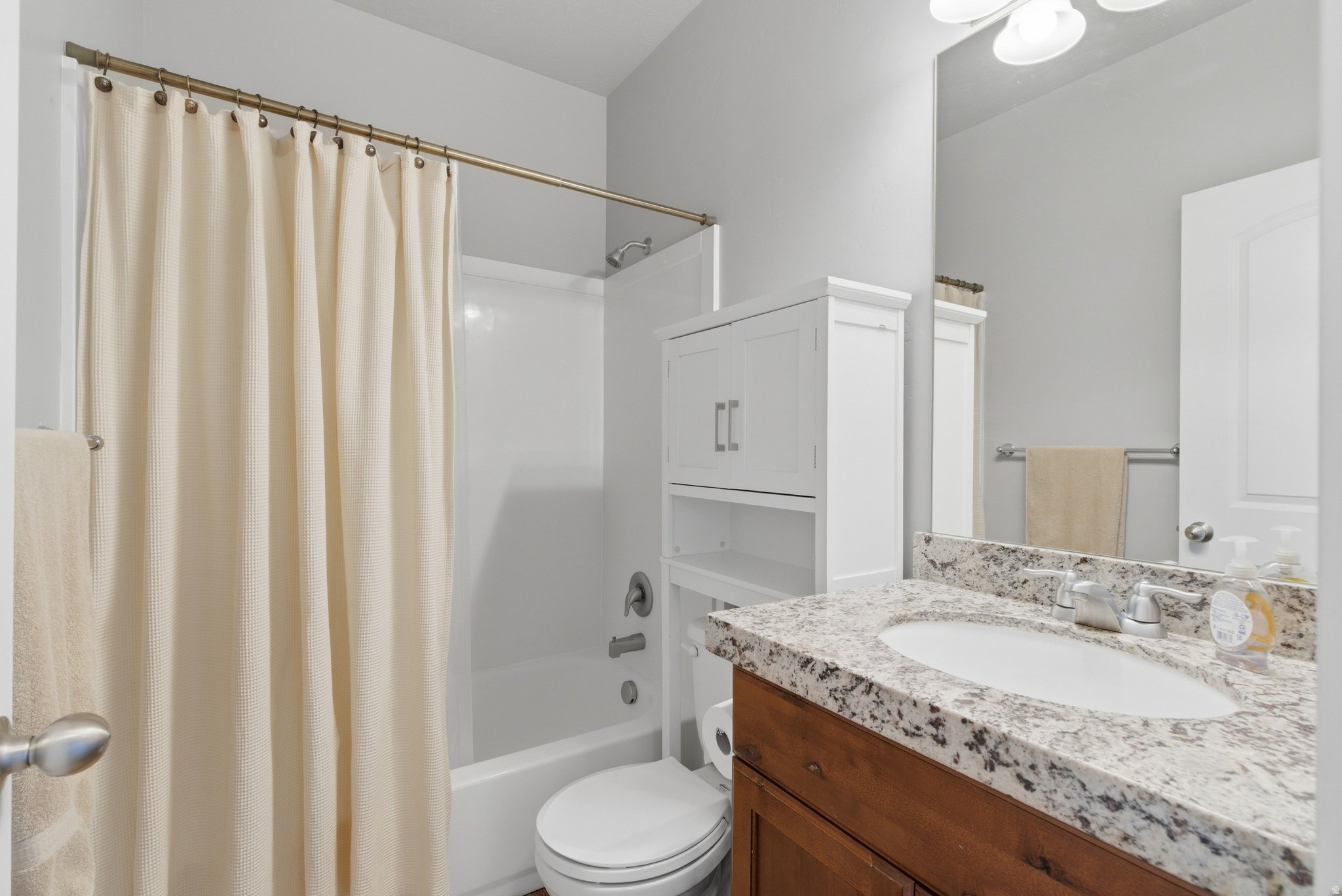 HILLCREST CONDO - Residential