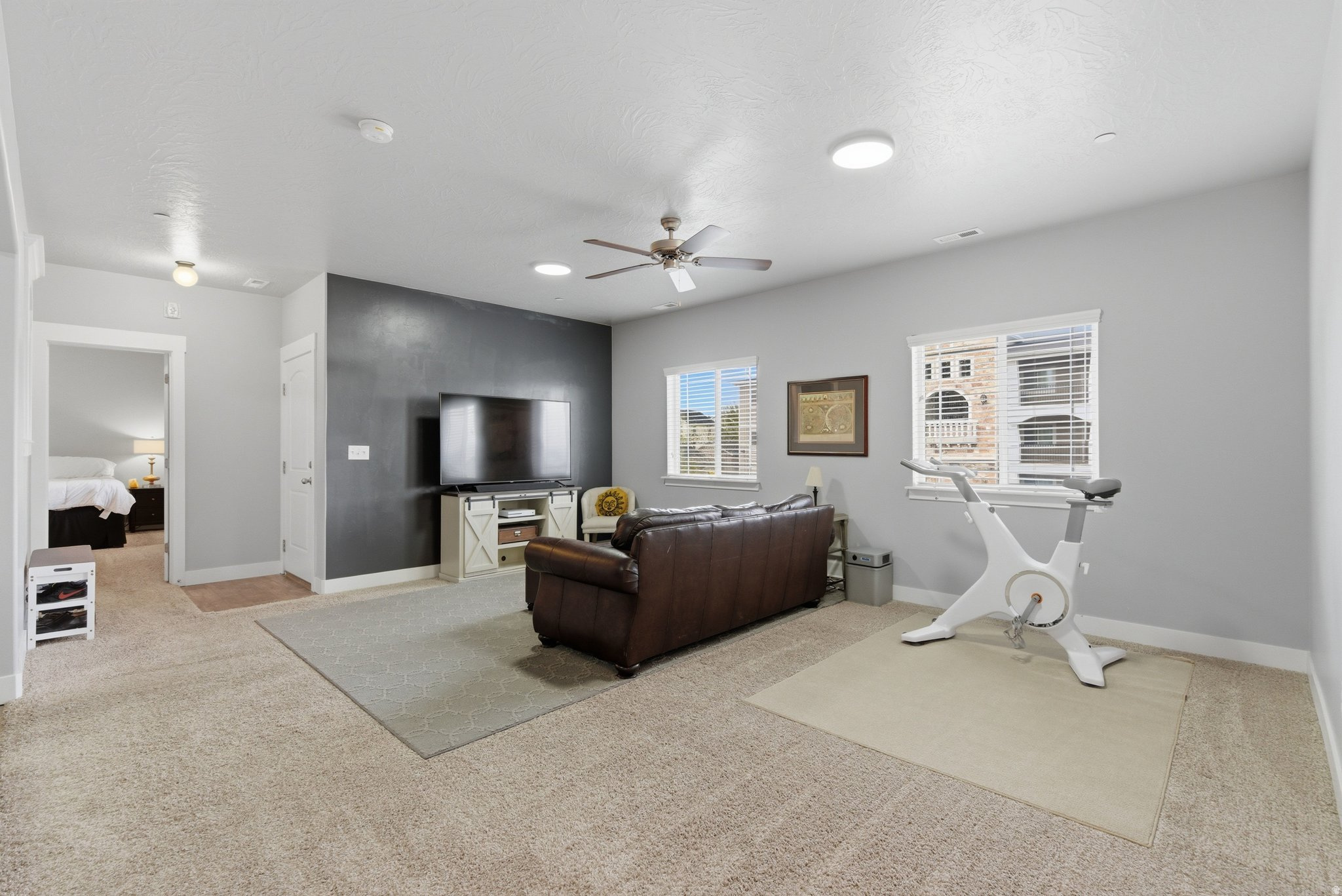 HILLCREST CONDO - Residential