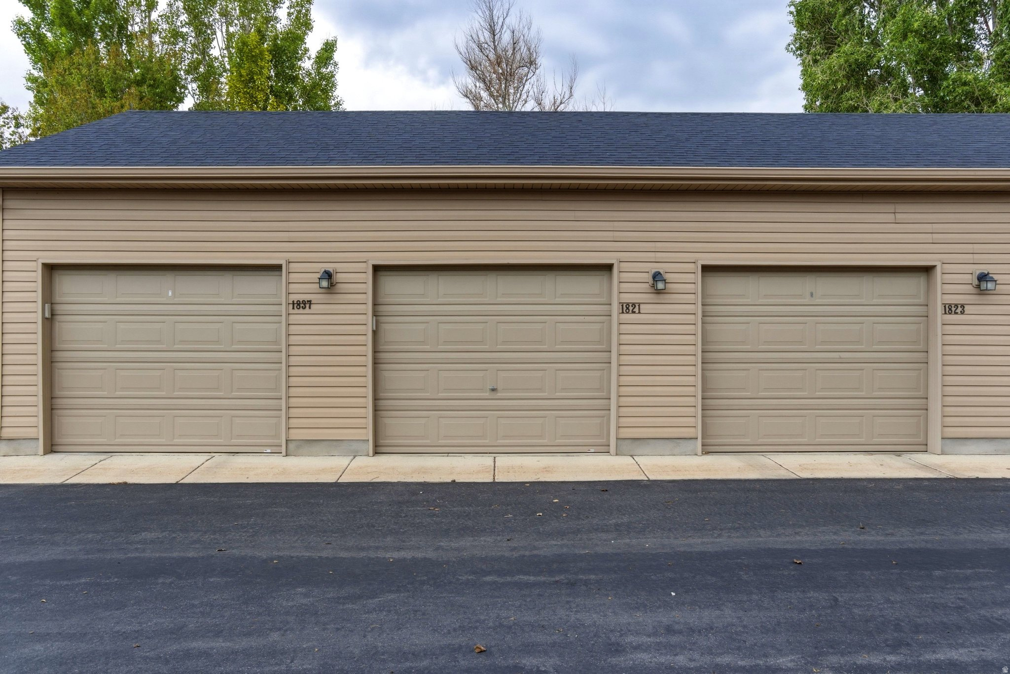 HILLCREST CONDO - Residential