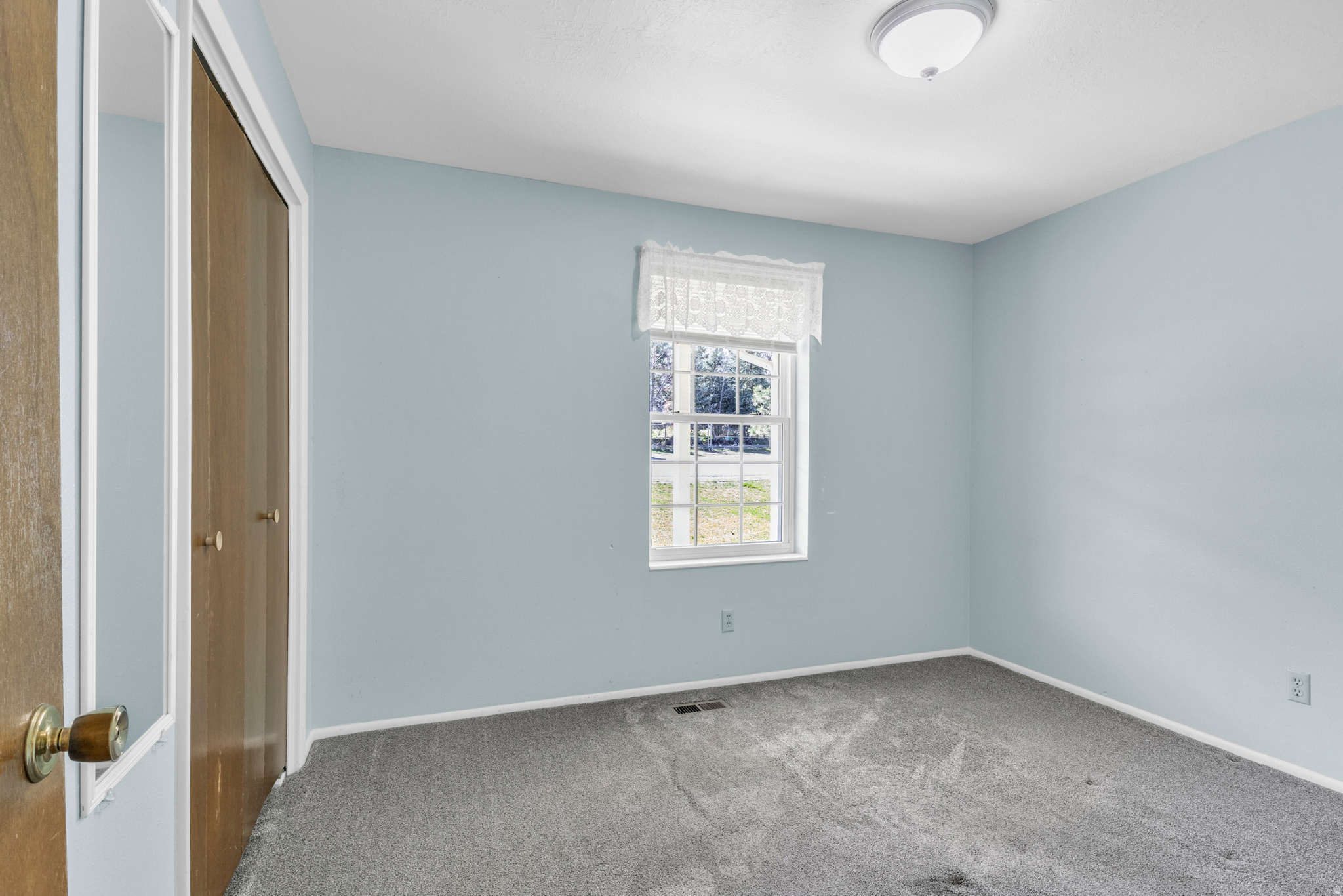 SALEM HILLS - Residential