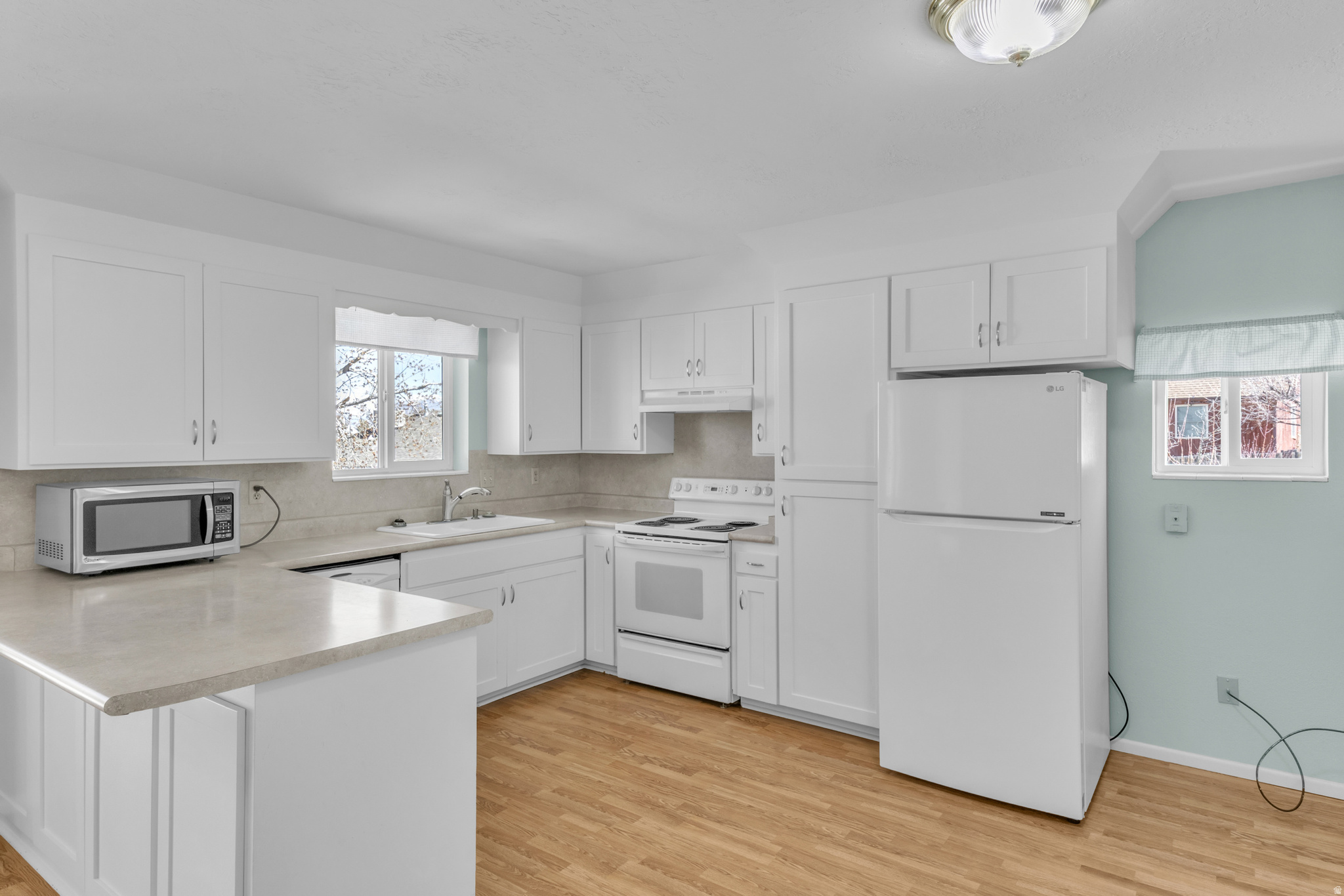 SALEM HILLS - Residential