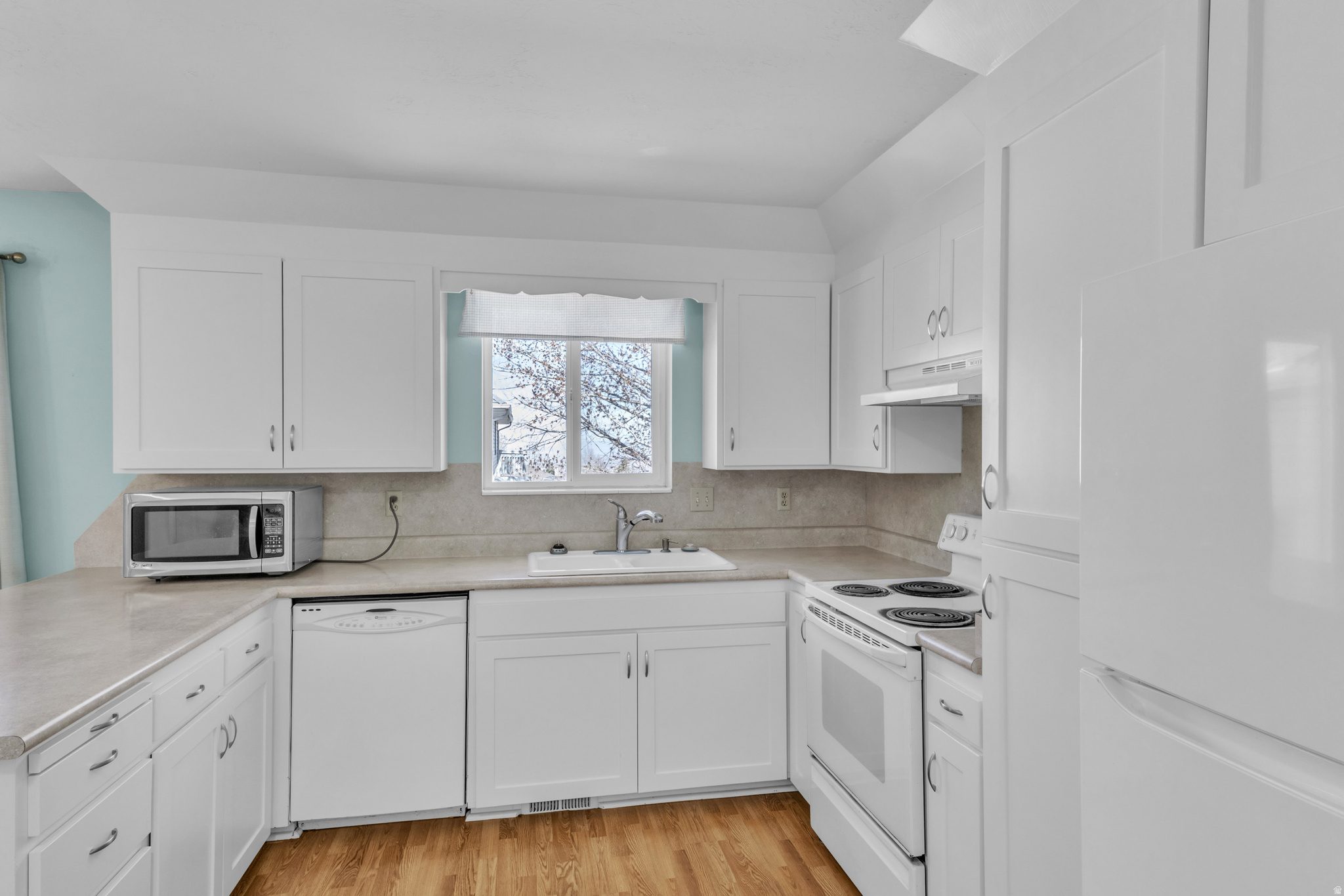 SALEM HILLS - Residential