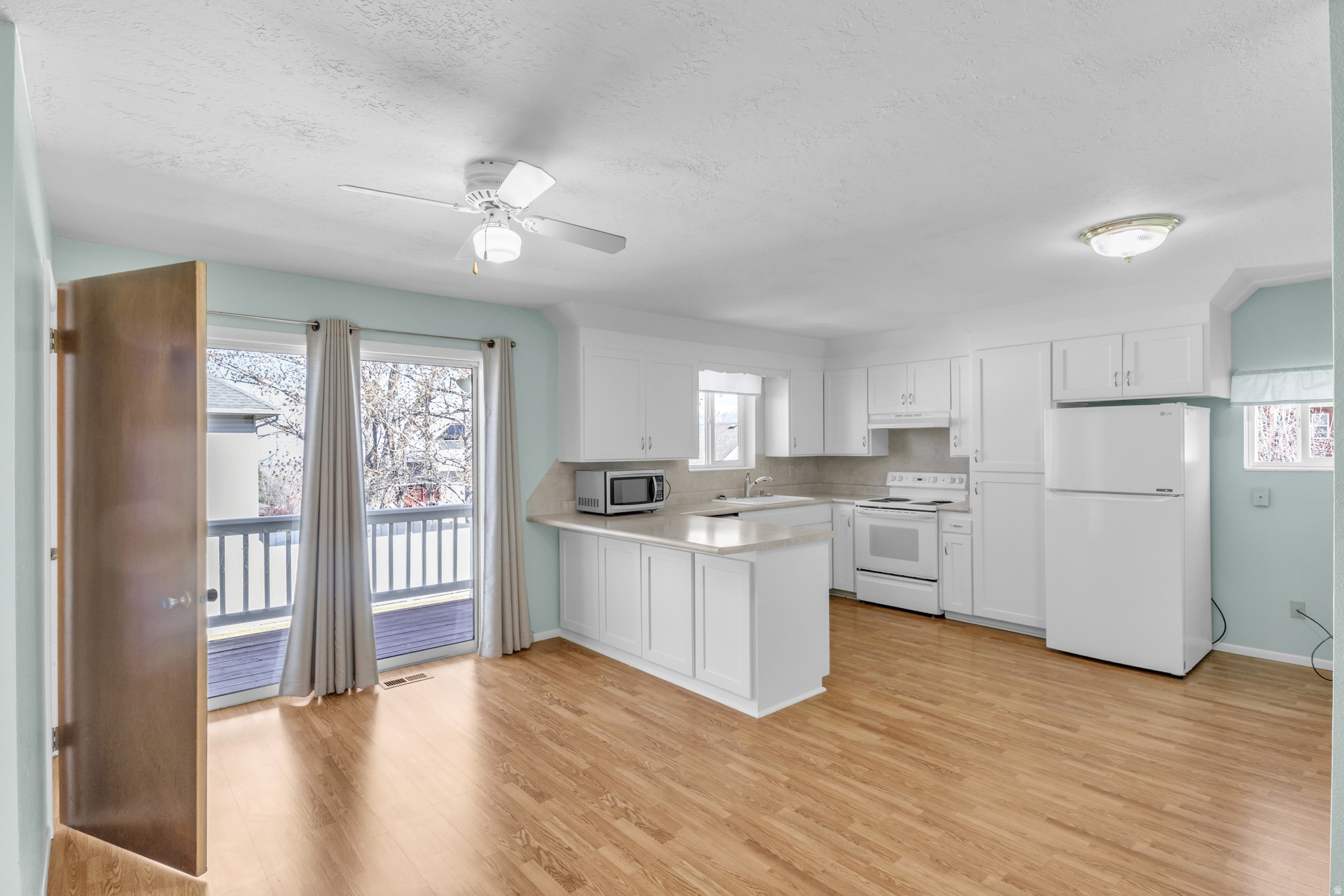 SALEM HILLS - Residential