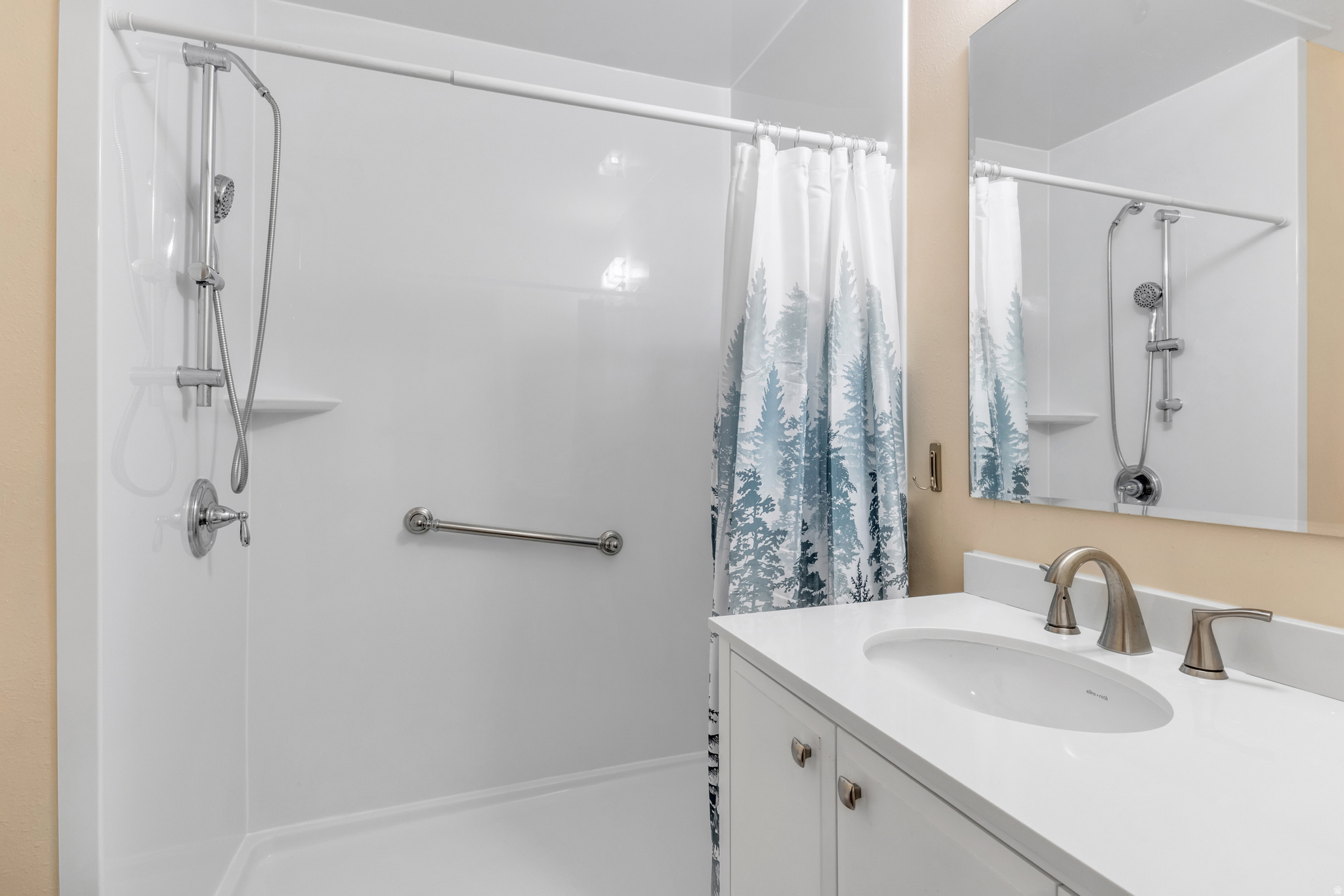 SALEM HILLS - Residential