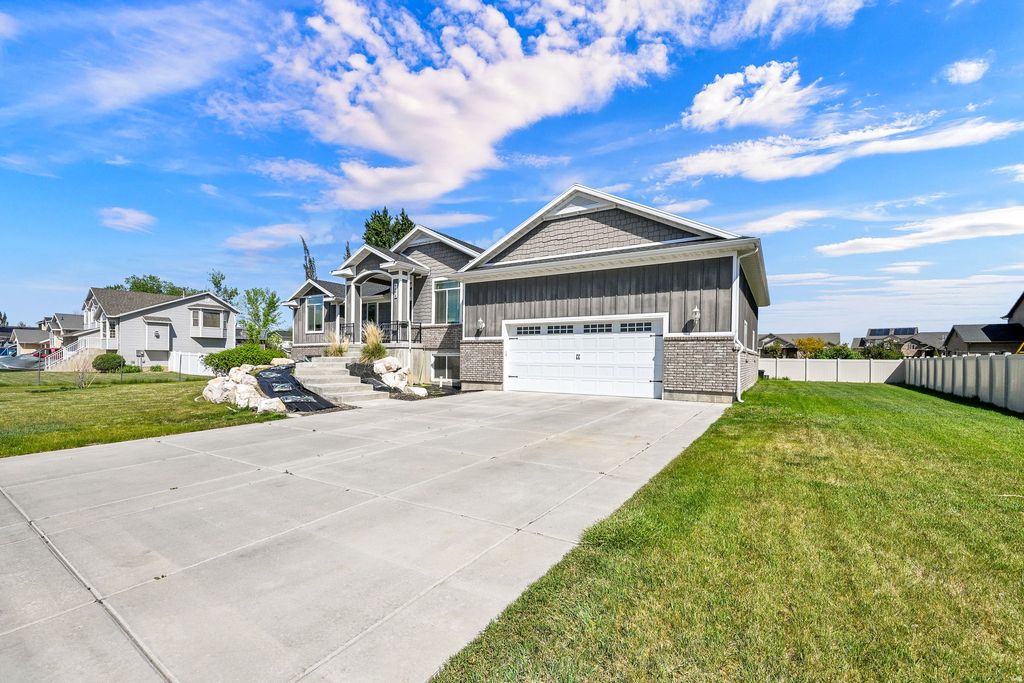 Photo of 4494 W 1600 N, Plain City, UT 84404 (MLS # 2124984)