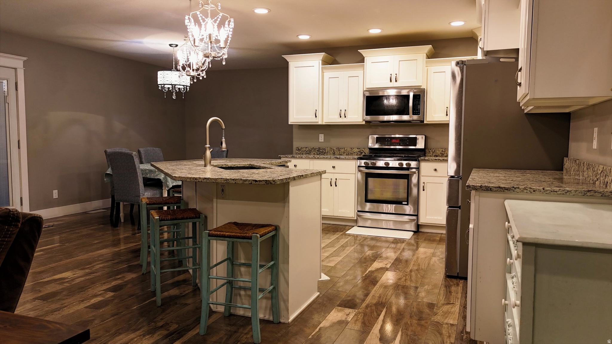 FREMONT ESTATES - Residential