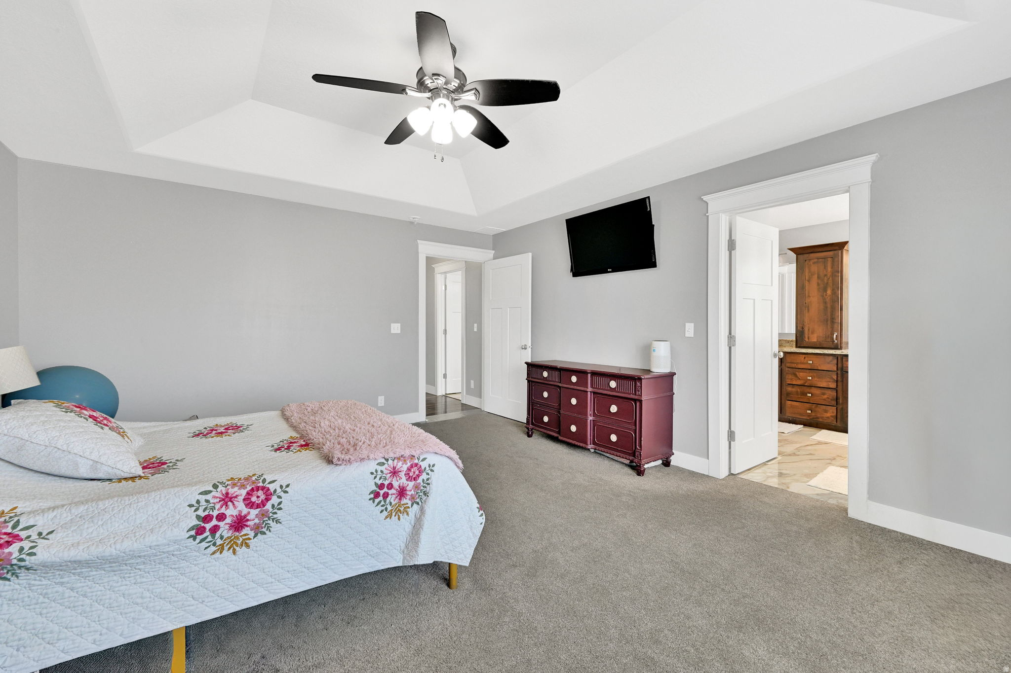 FREMONT ESTATES - Residential