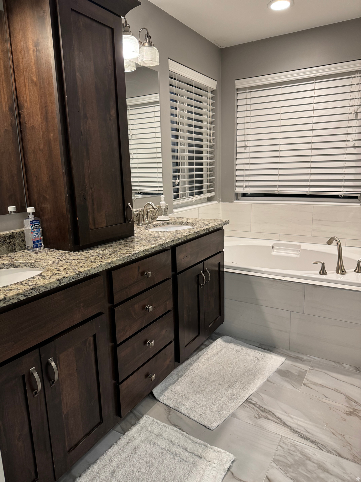 FREMONT ESTATES - Residential