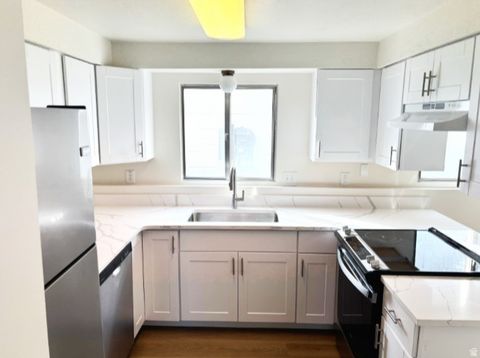 111 E CENTER N Clearfield UT 84015