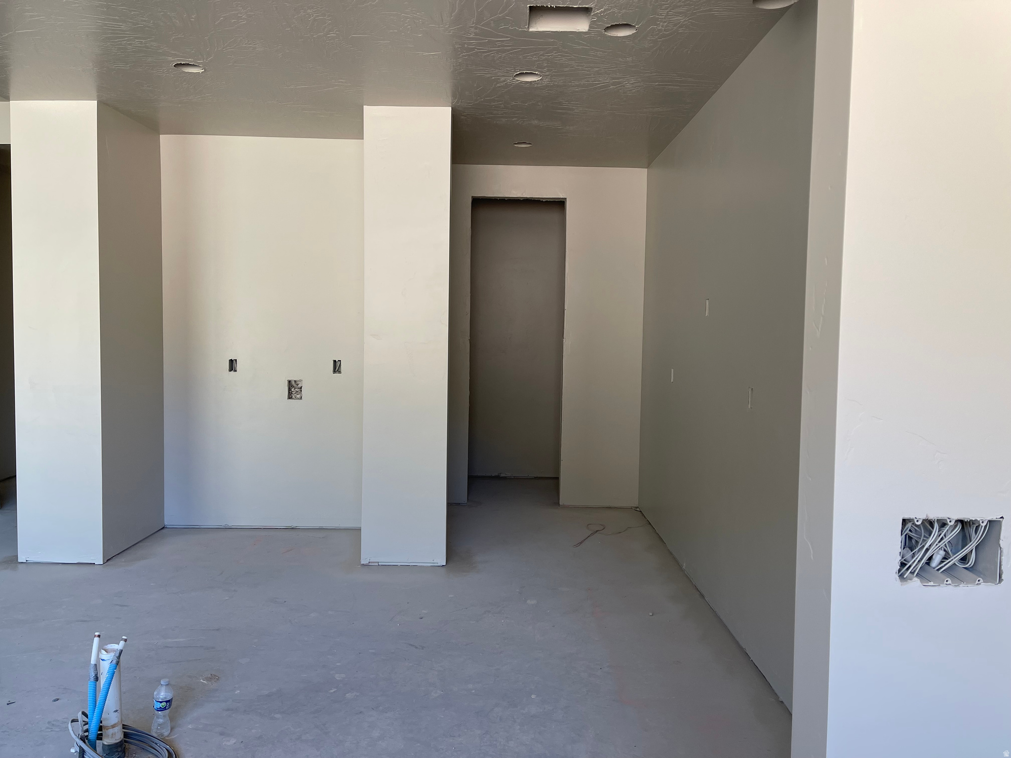 PAINTED SANDS - Residential