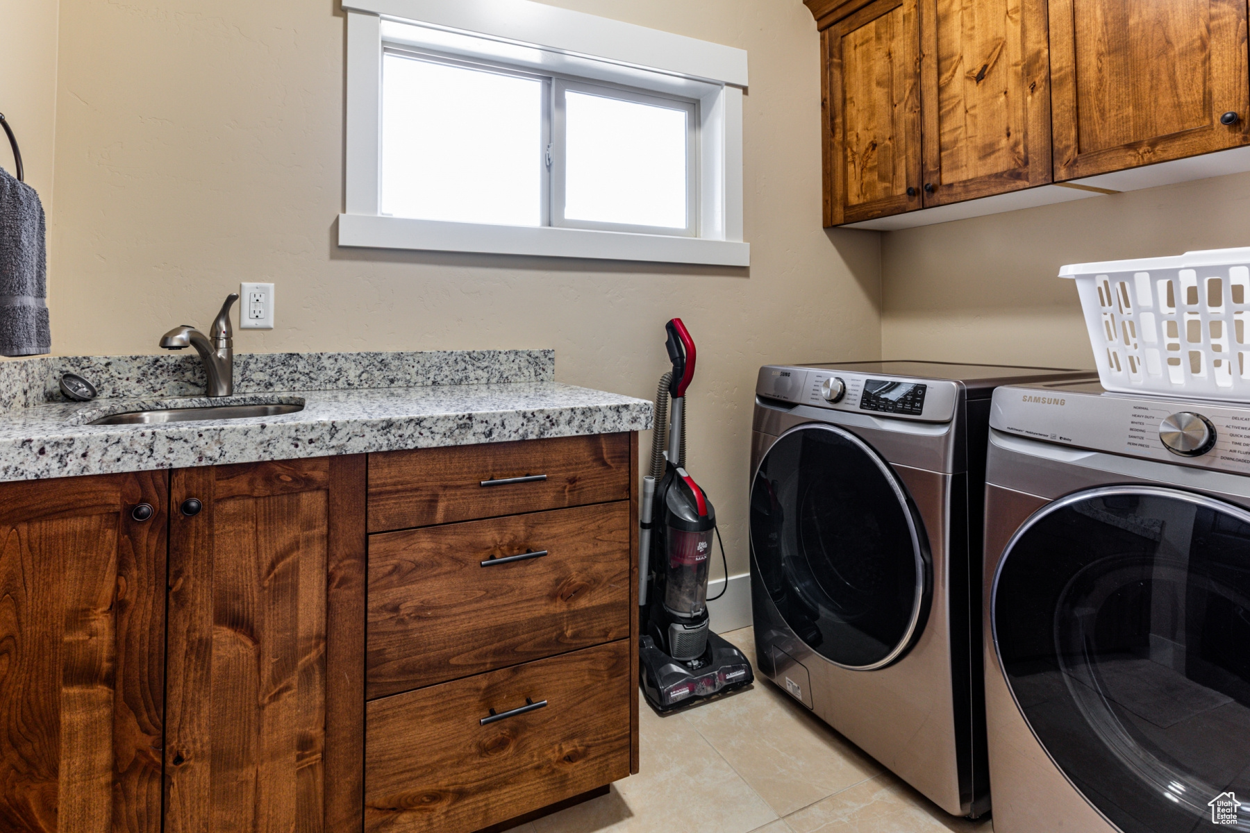 RUSTLER - Residential Lease