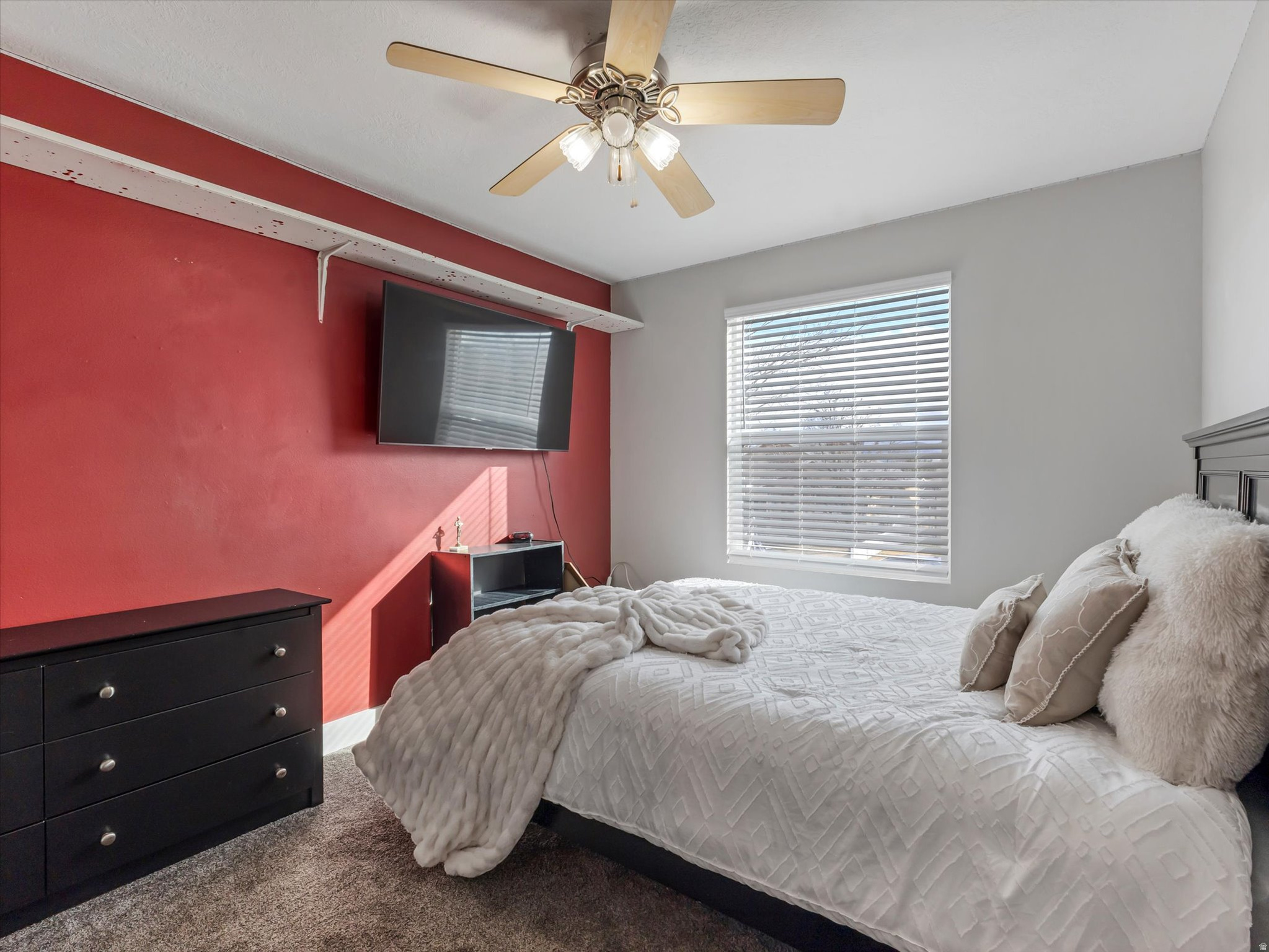 WESTERN SPRINGS - Residential