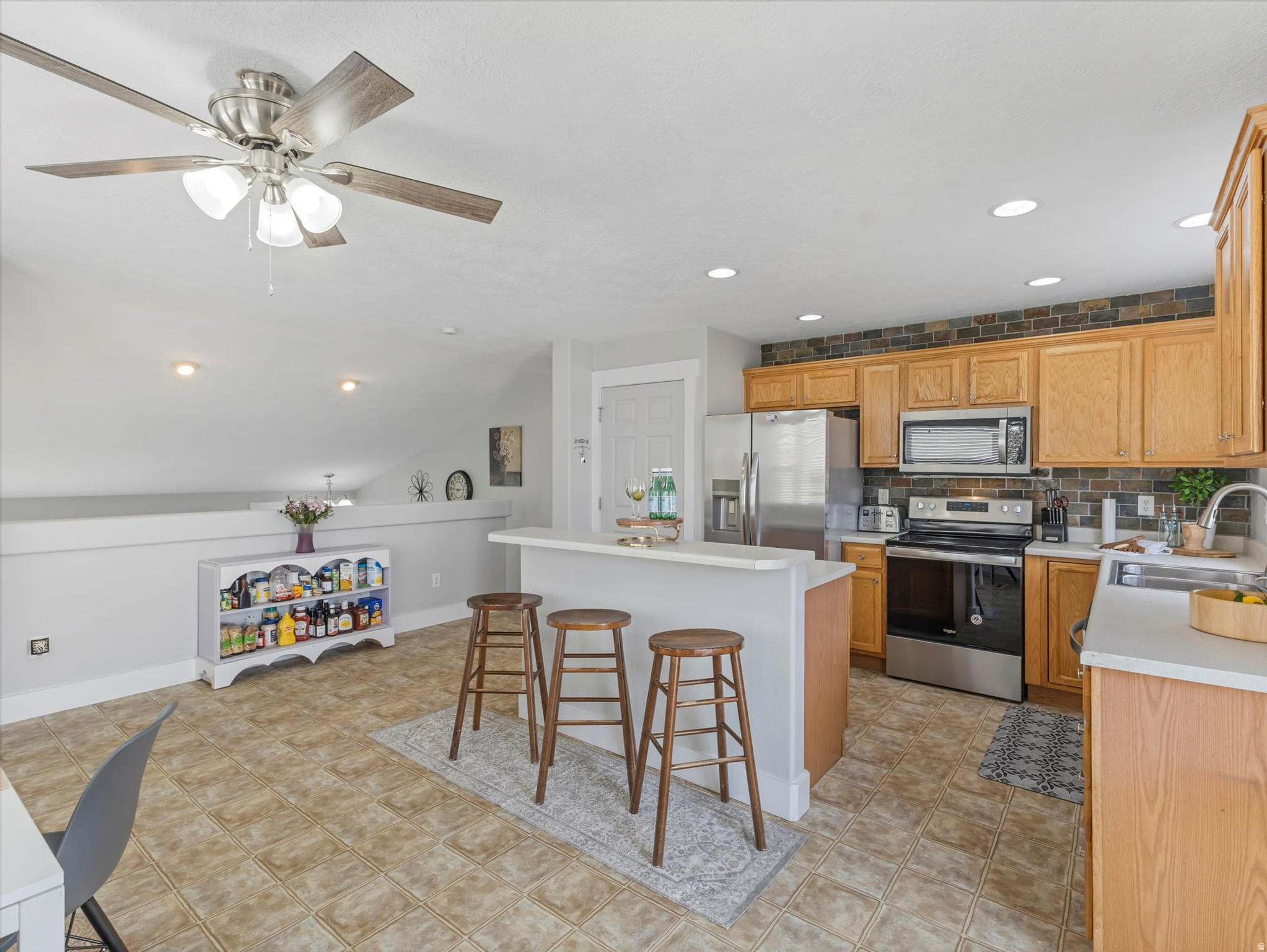 WESTERN SPRINGS - Residential