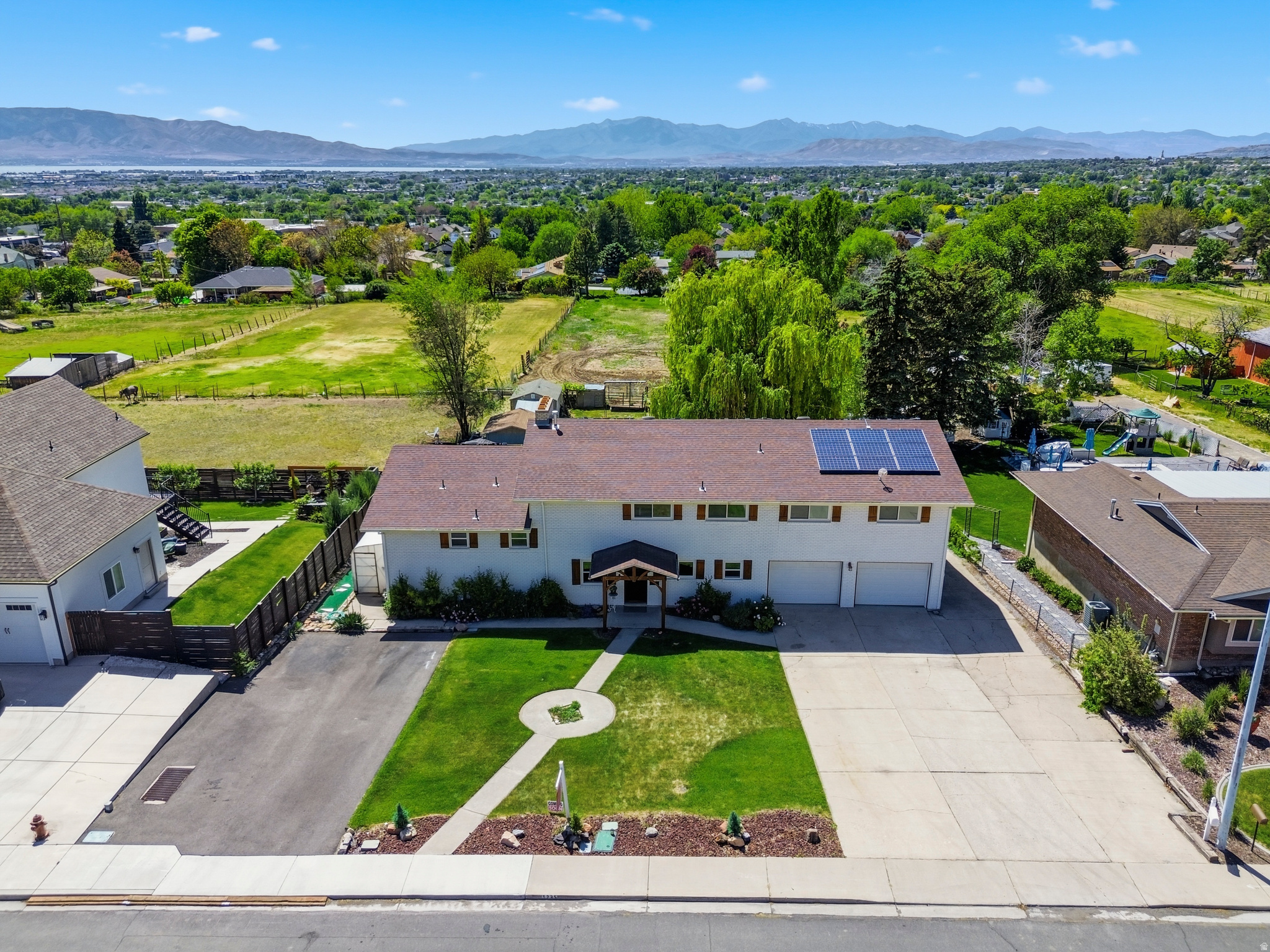 SUMNER ACRES - Residential