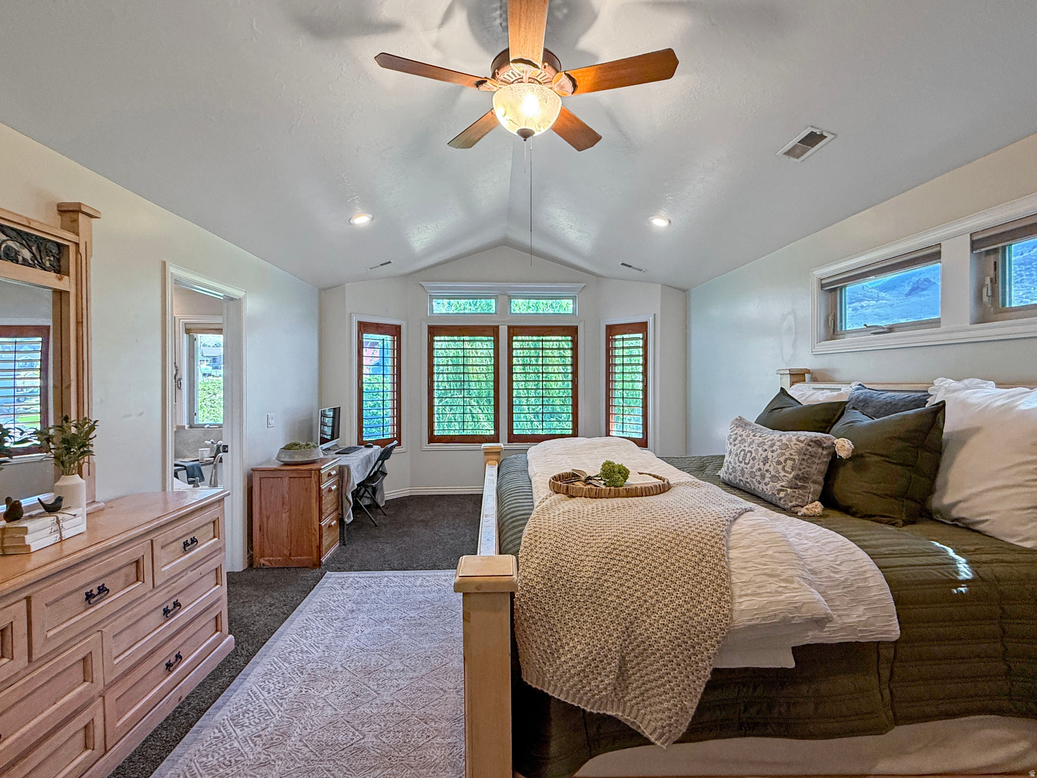 NORTH HAMPTON - Residential